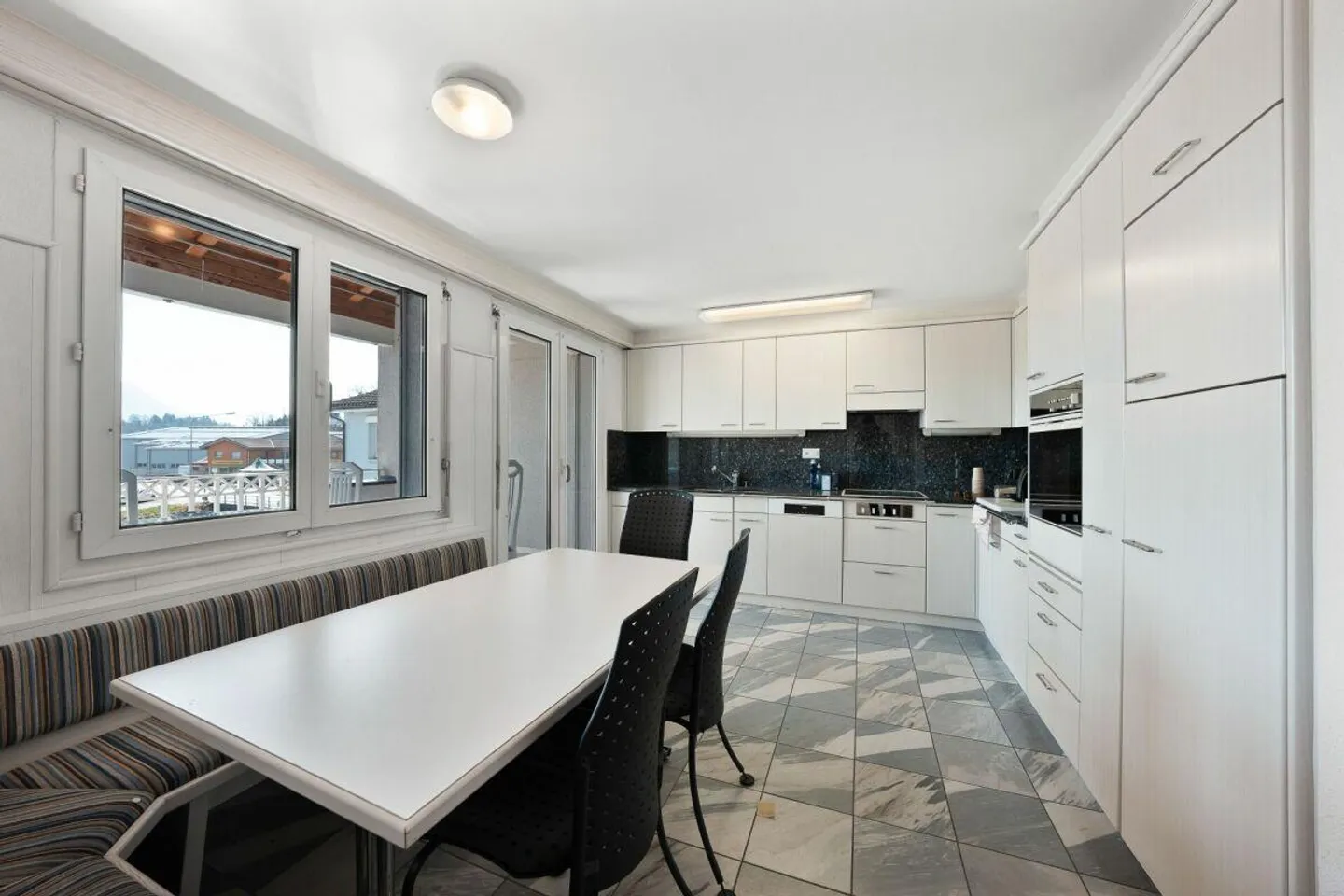 Proprietà commerciale con potenziale di sviluppo - Foto 12 di 15