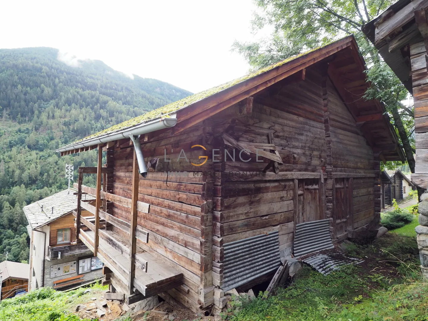 Storage space for sale - Photo 3 of 14
