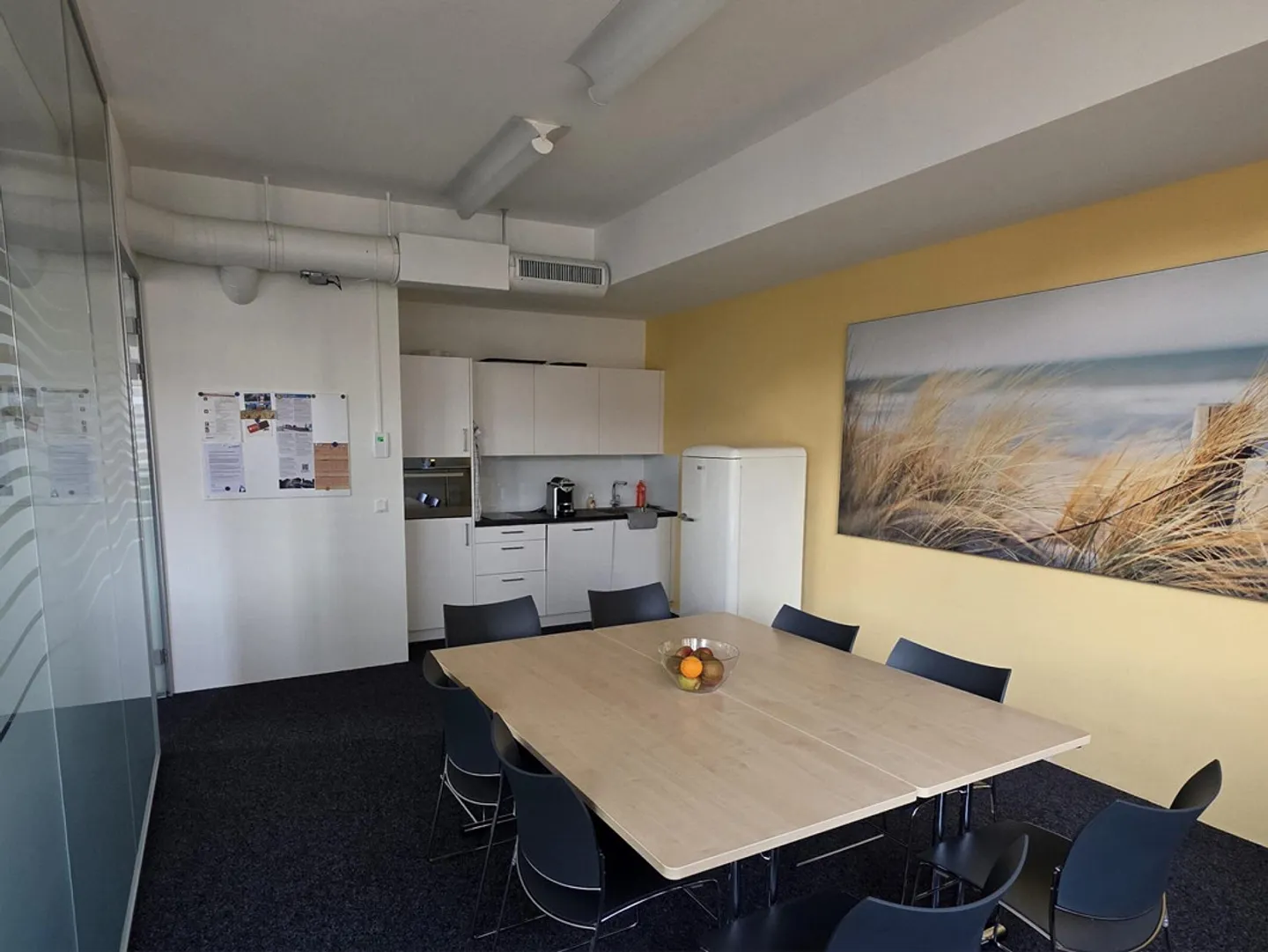 Spazi commerciali diversificati in affitto in una posizione privilegiata a Uster! - Foto 4 di 7