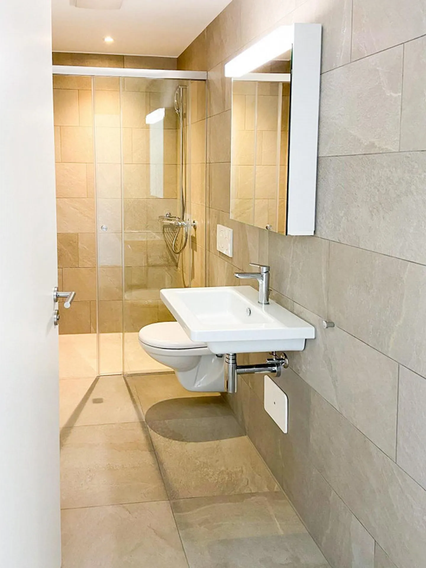 Modernes Apartment in Wädenswil - Foto 6 von 8