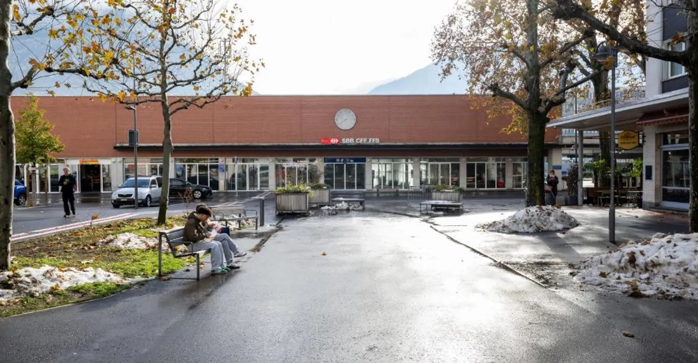Spazio commerciale di 171 m2 idealmente situato alla stazione di Sierre - Foto 5 di 6