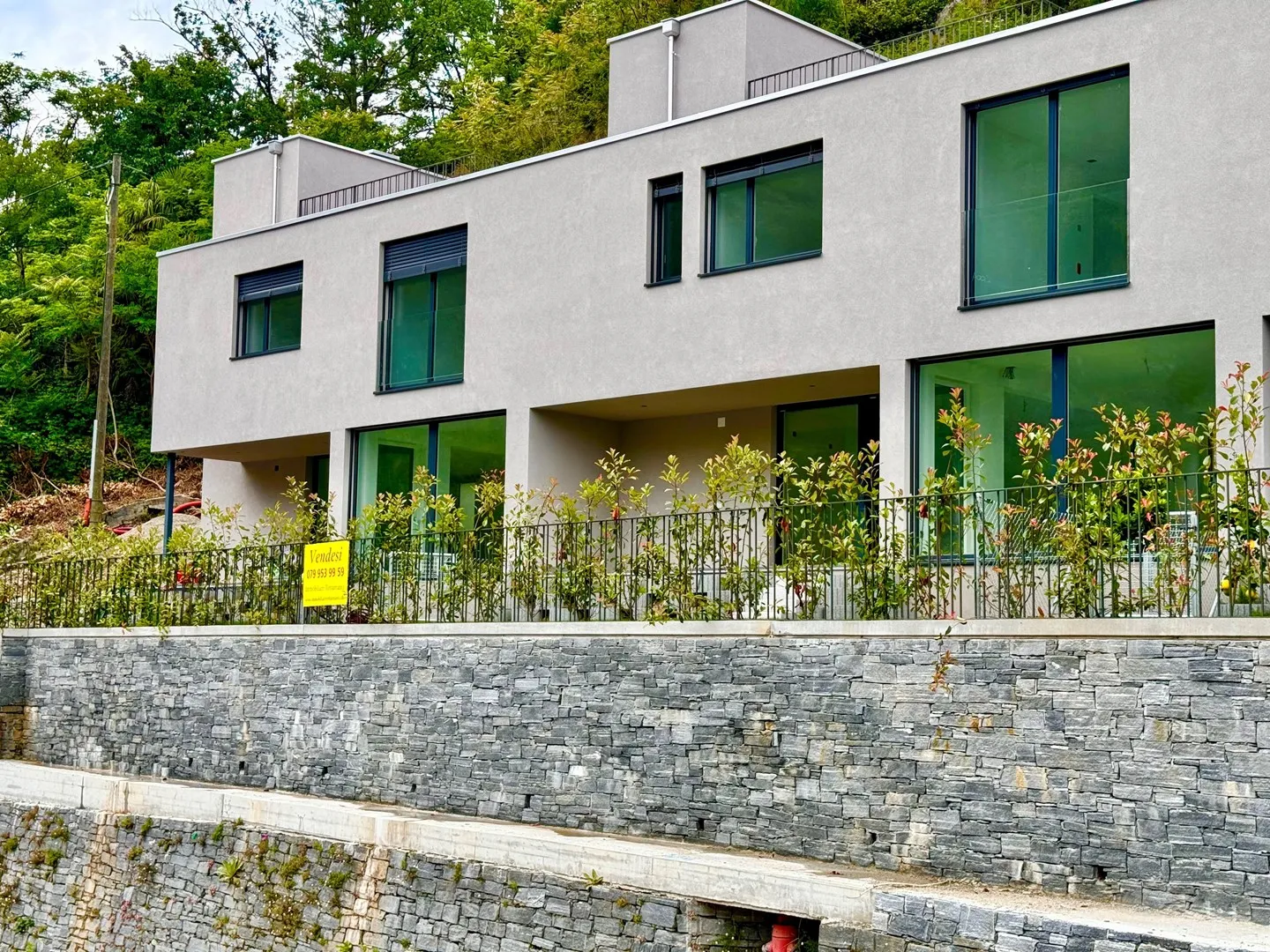 Casa singola in affitto - Foto 3 di 13