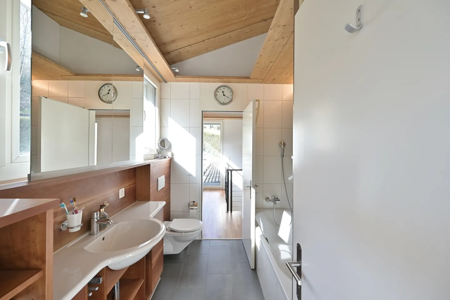 VILLA STRAORDINARIA CON PISCINA ESTERNA RISCALDATA E VISTA PANORAMICA - Foto 9 di 9