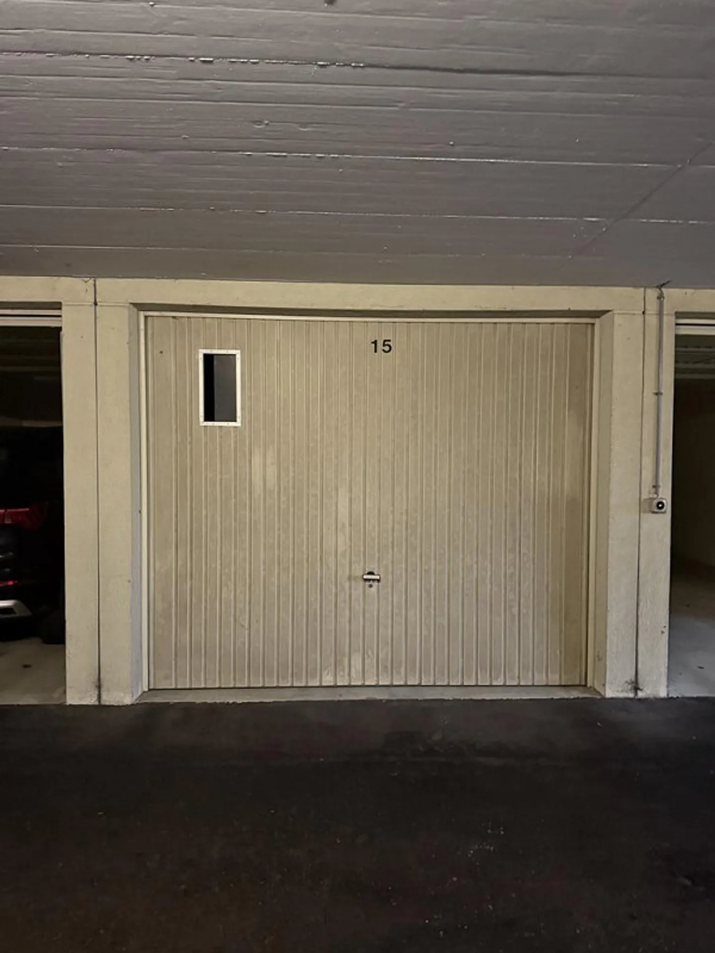 Lockable garage box available for rent immediately - Photo 2 of 4