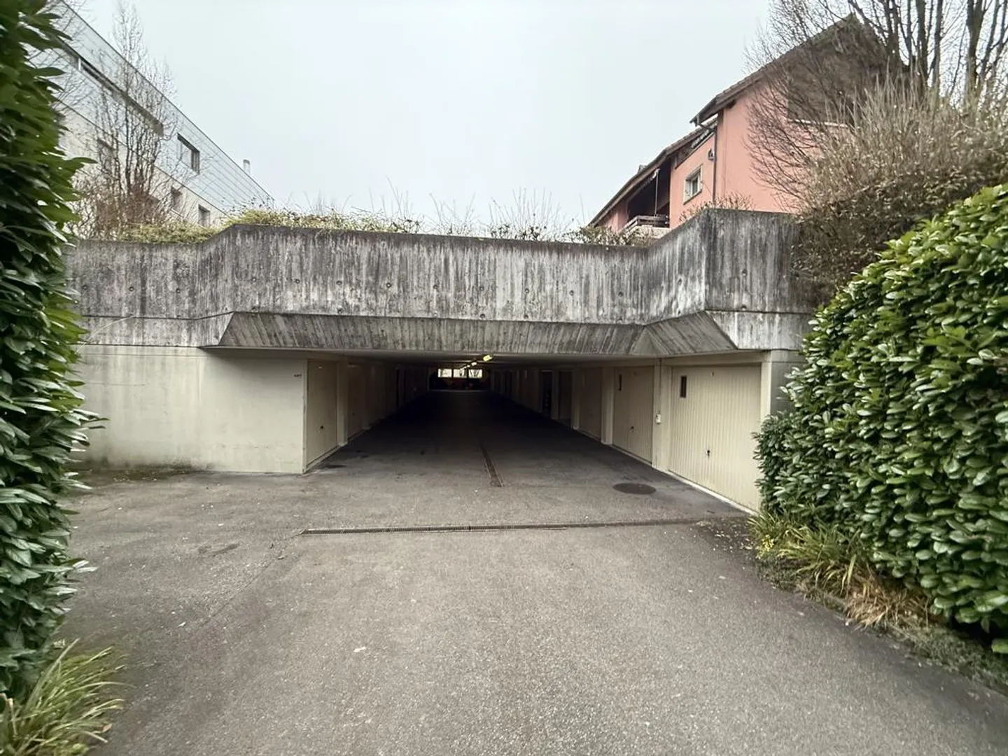 Lockable garage box available for rent immediately - Photo 4 of 4