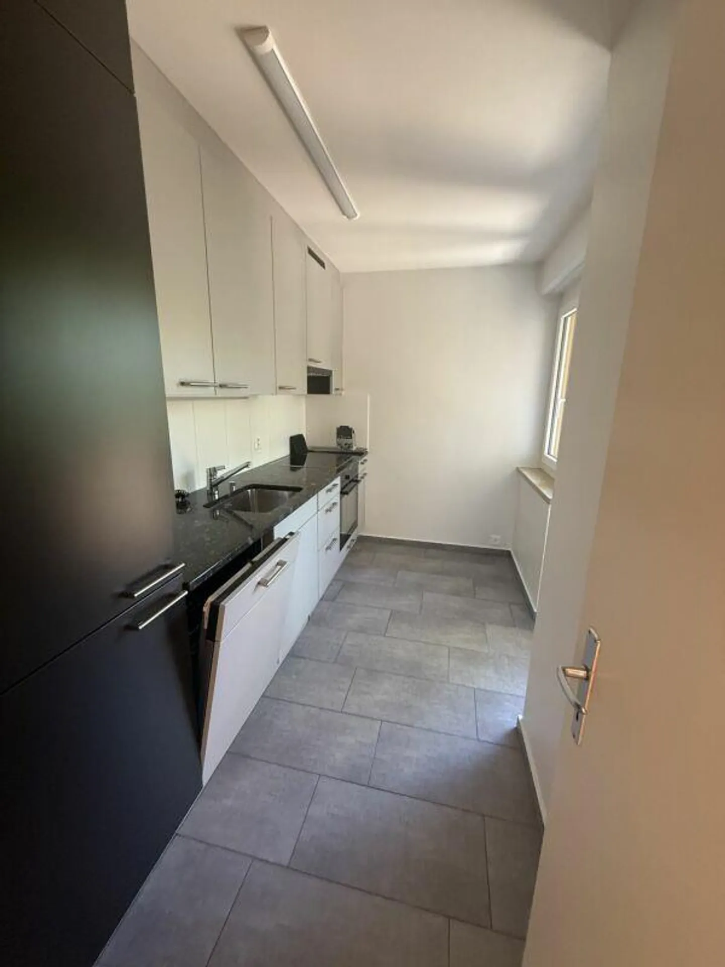 Oasi di benessere tranquilla con balcone sul verde - Foto 4 di 9