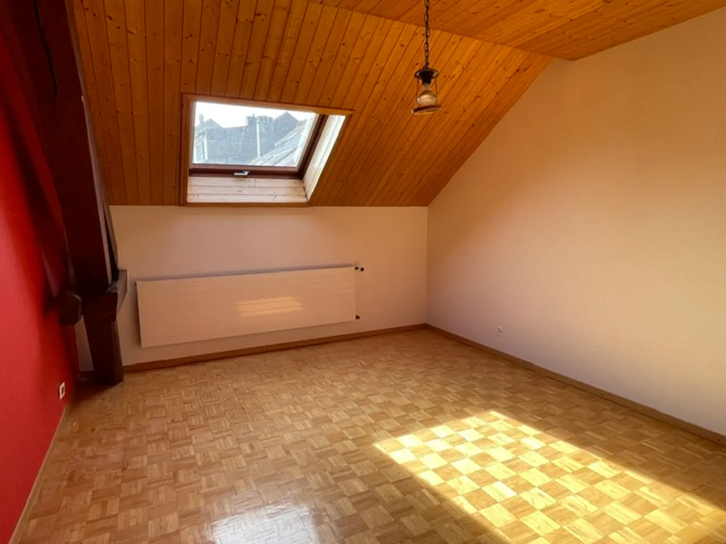 Charming Duplex Near City Center - Photo 4 of 5
