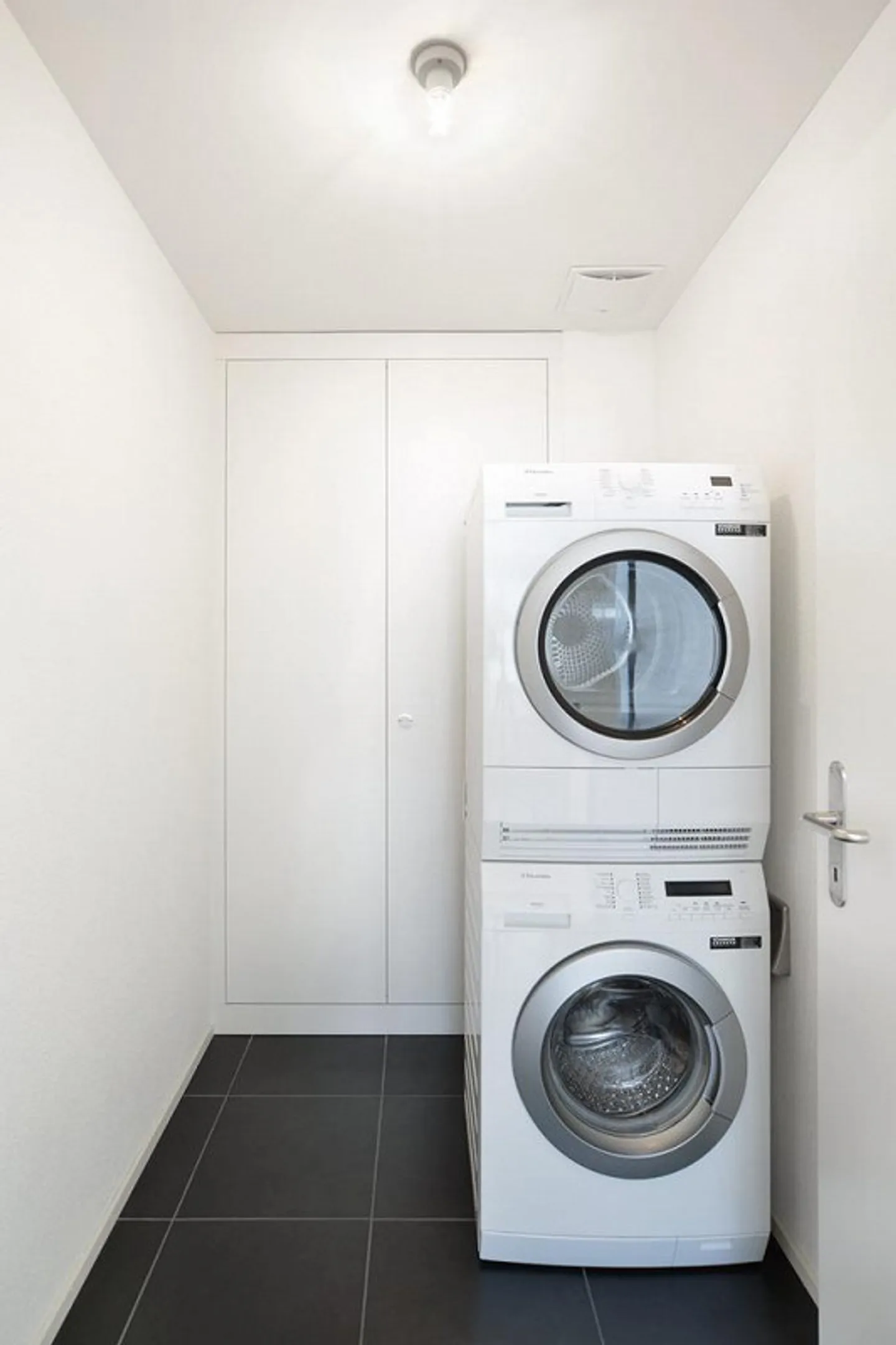 Superbe appartement en attique à louer - Photo 5 sur 7