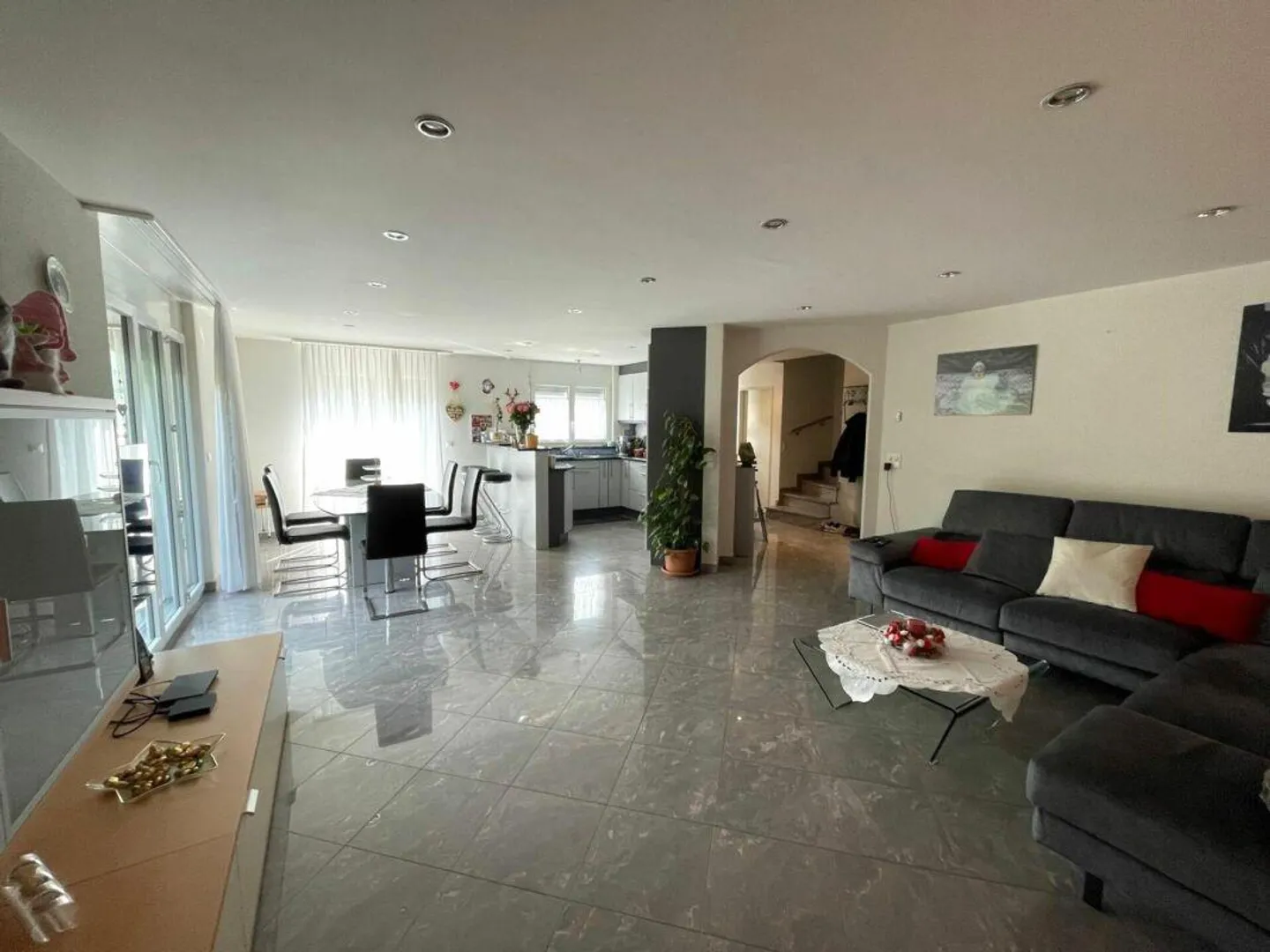 Paradis familial dans un quartier résidentiel populaire et ensoleillé - Photo 4 sur 12