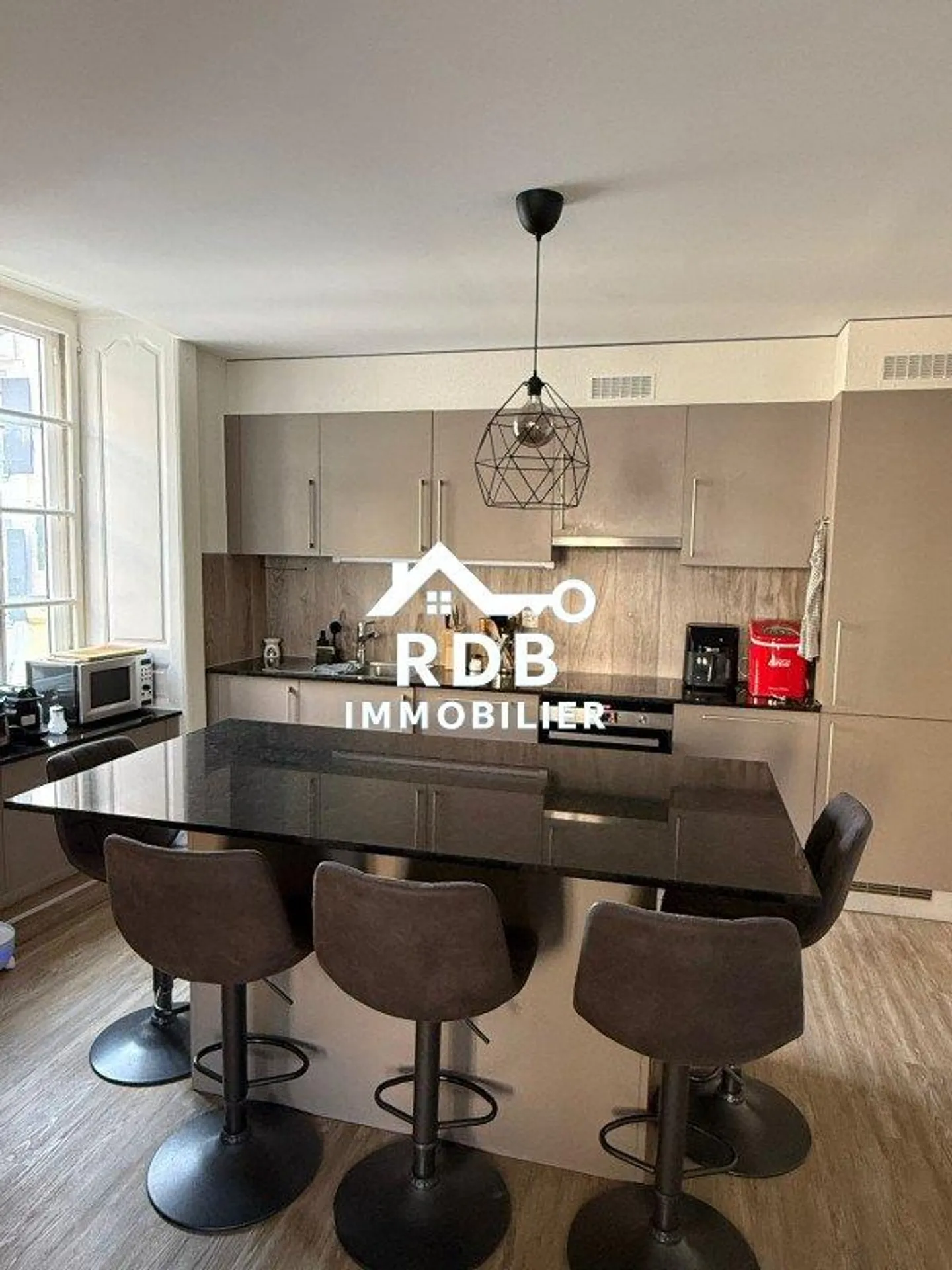 Appartement en duplex de 5,5 pièces au 1er étage situé à Orbe 1350 - Foto 2 von 12