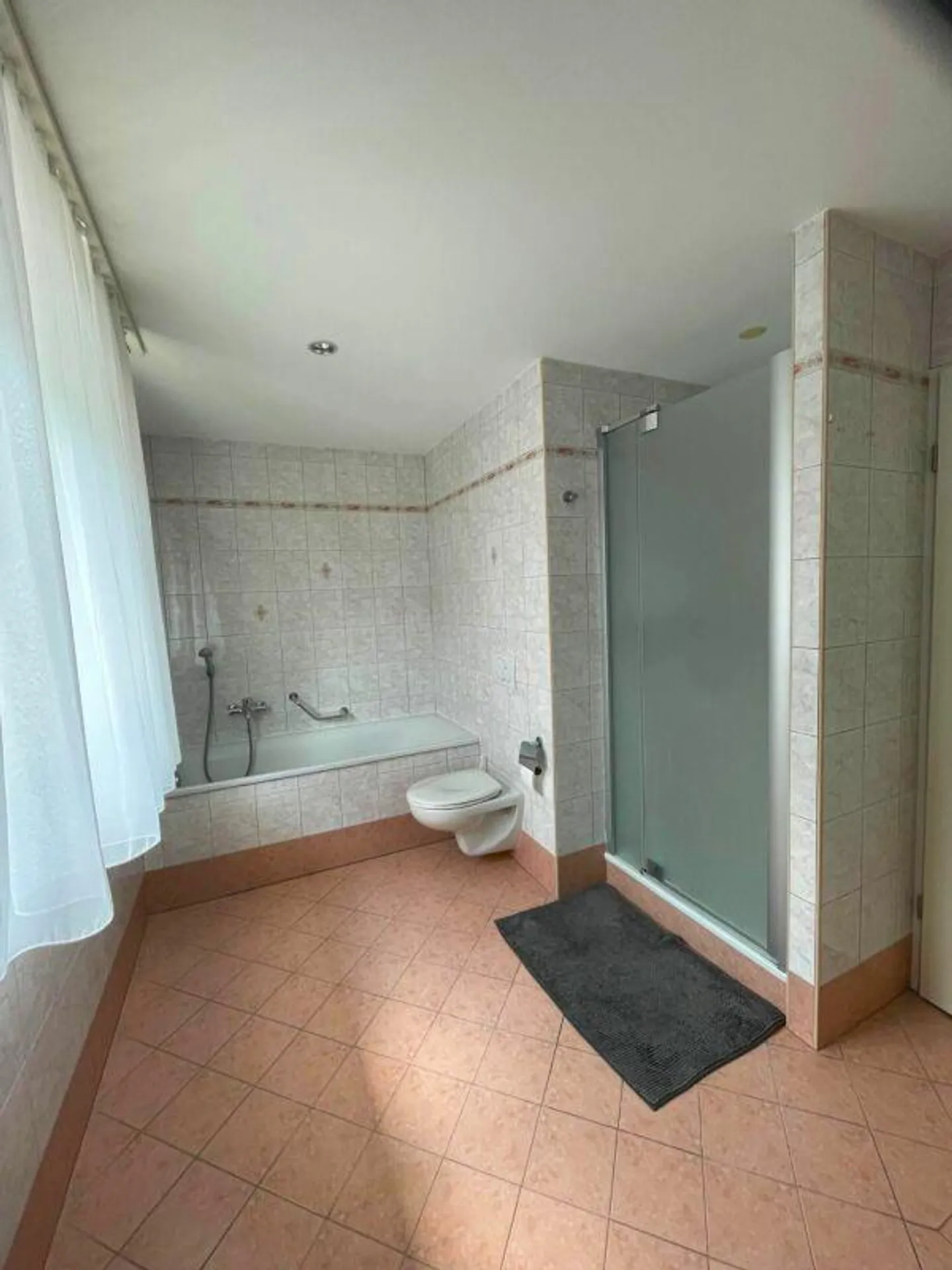 Paradis familial dans un quartier résidentiel populaire et ensoleillé - Photo 7 sur 12