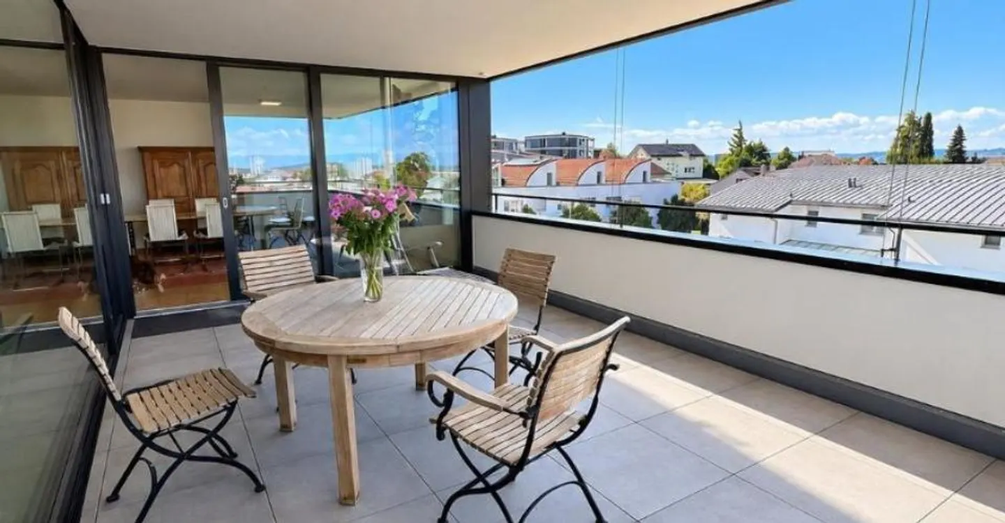 Modernes 5.5-Zimmer-Apartment - Foto 4 von 11