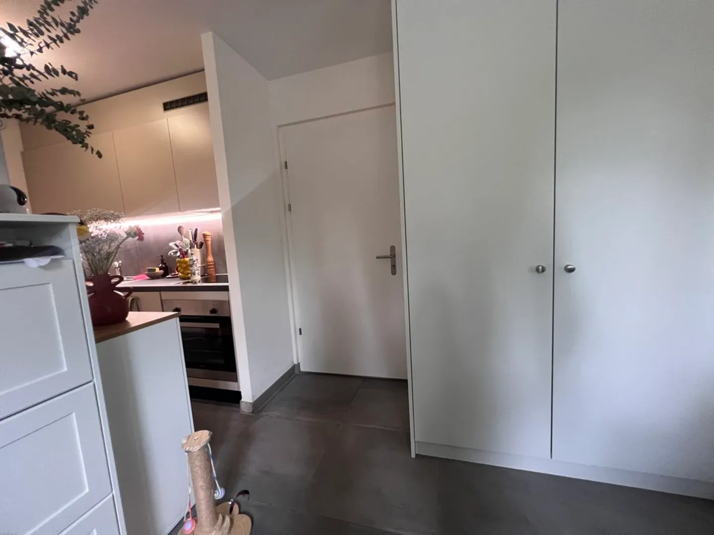 Charmantes Studio mit Balkon - Foto 2 von 7