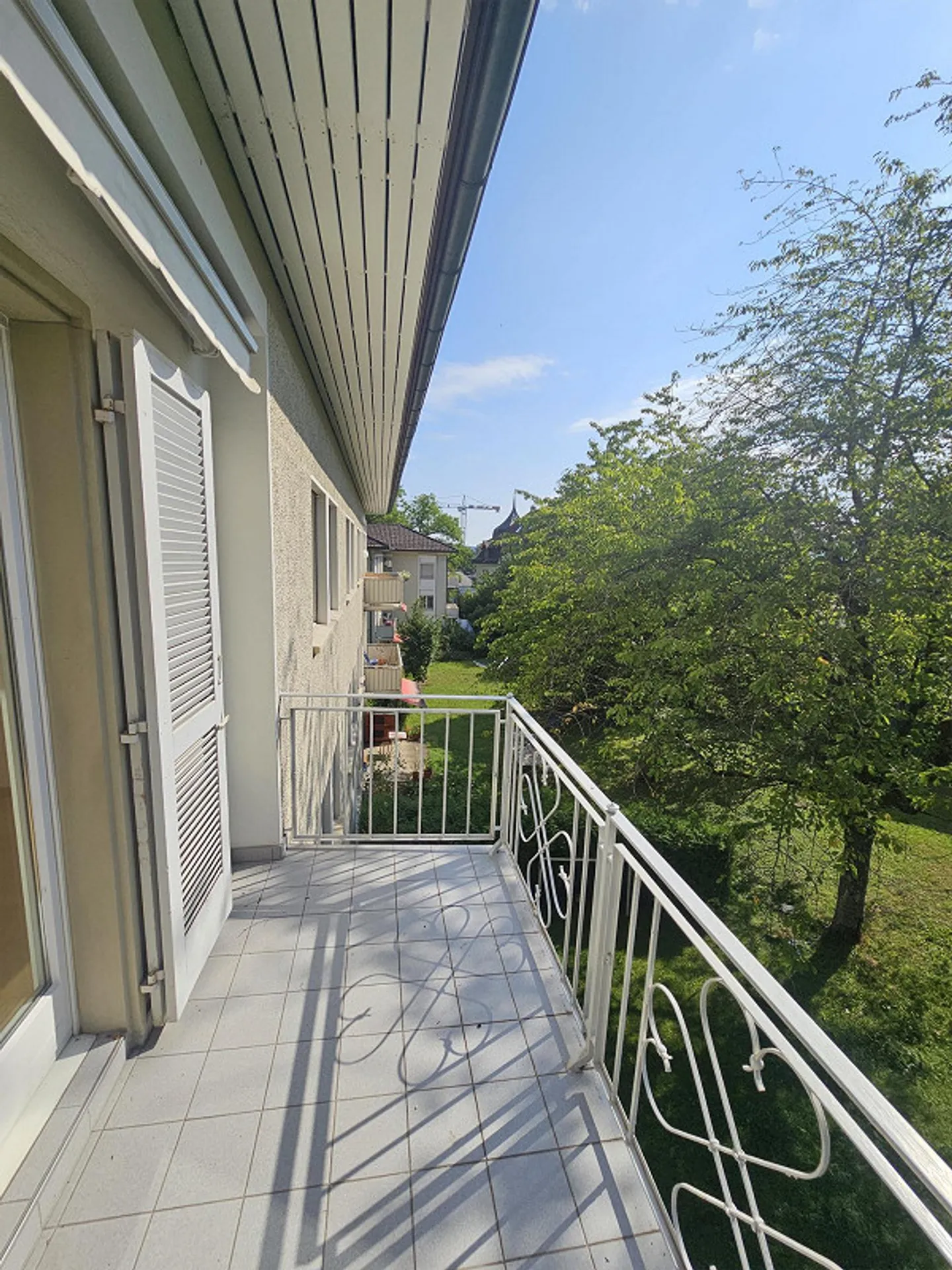 Quiet and preferred residential area: 4.5 room apartment - Photo 12 of 15