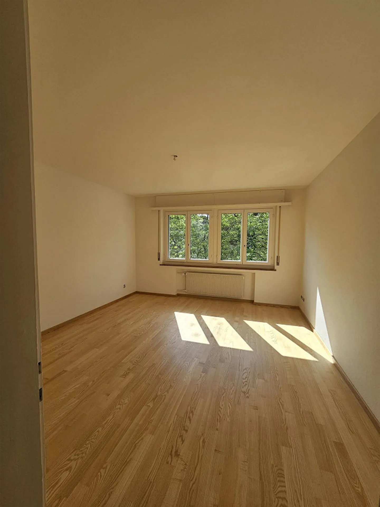 Quiet and preferred residential area: 4.5 room apartment - Photo 13 of 15