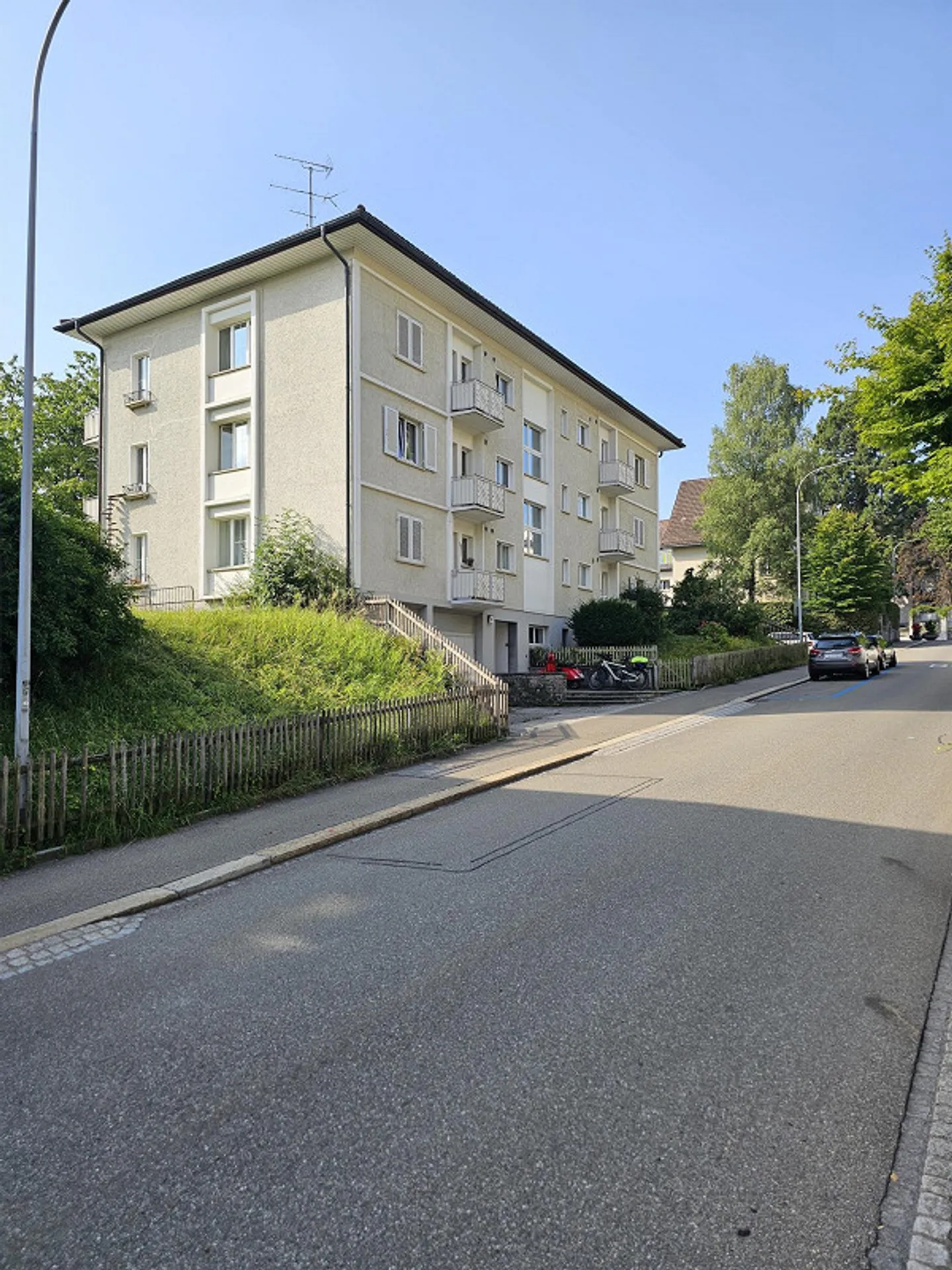 Quiet and preferred residential area: 4.5 room apartment - Photo 15 of 15