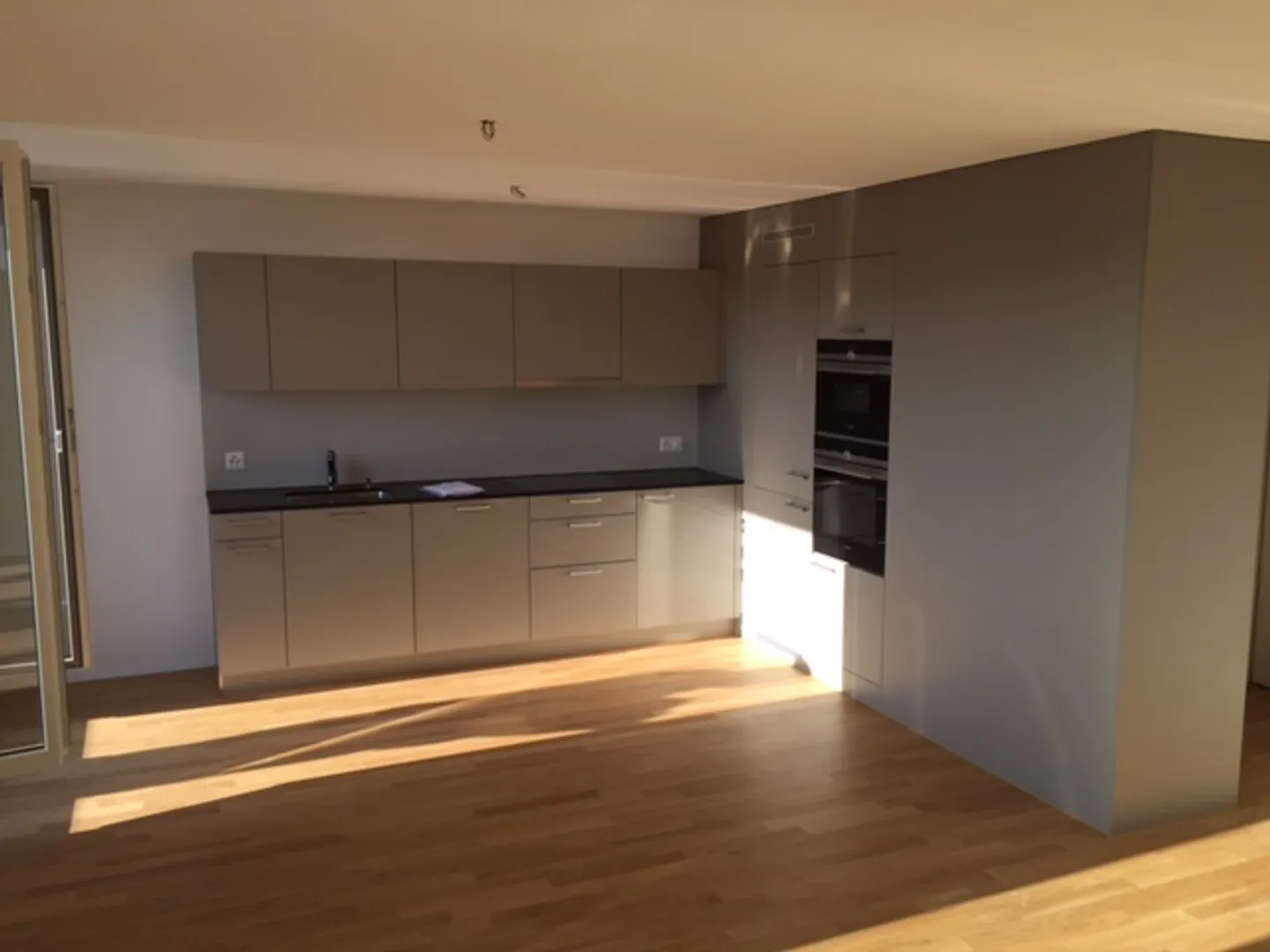 Spacious Family Apartment on Bodelenweg - Rent without Deposit - Photo 4 of 7
