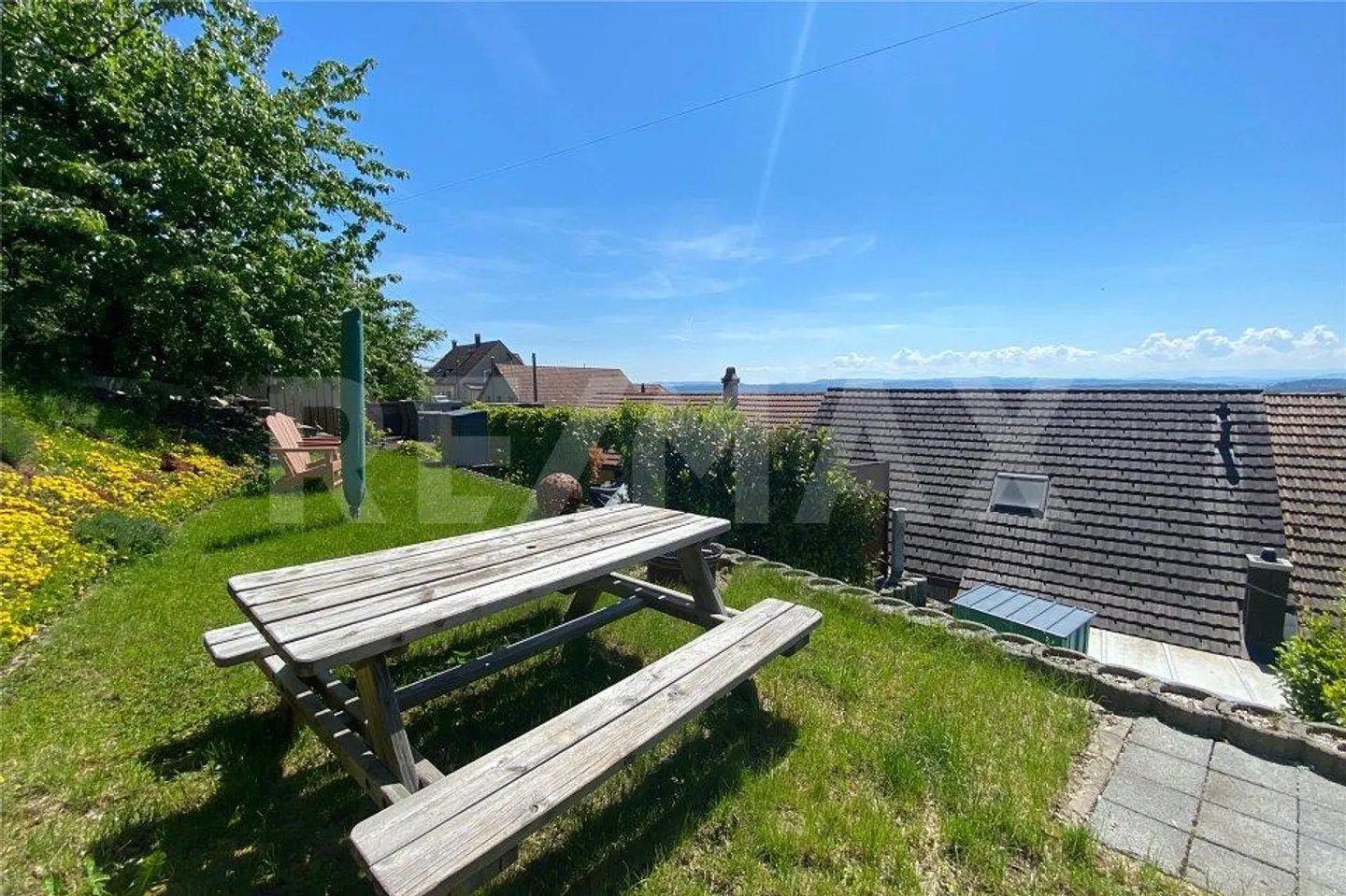 Un bijou avec beaucoup de soleil et une hypothèque fixe attrayante - Photo 13 sur 13