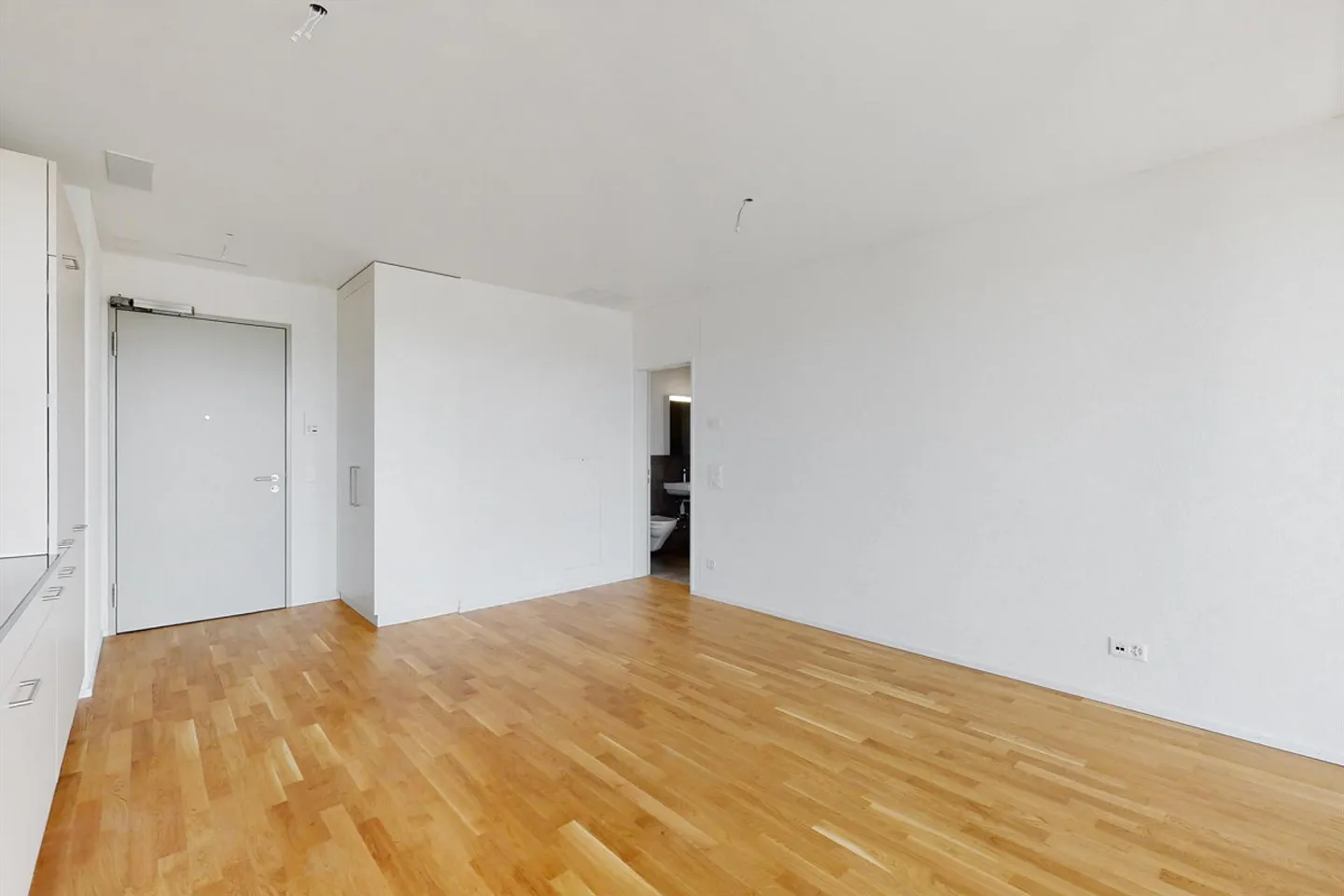 Appartement central de 1,5 pièce dans un immeuble résidentiel moderne - Photo 4 sur 7