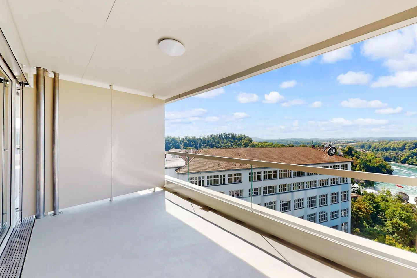 Appartement central de 1,5 pièce dans un immeuble résidentiel moderne - Photo 6 sur 7