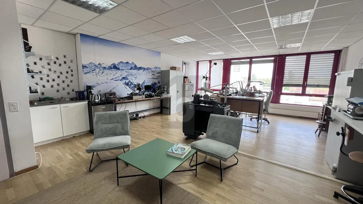 Espace de Bureau Lumineux - Photo 1 sur 4