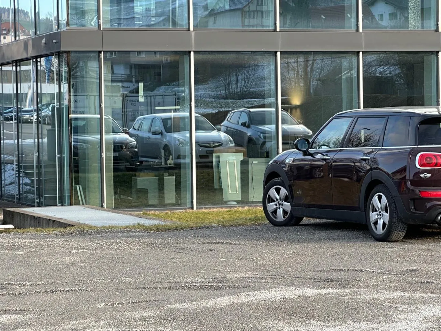 Espace de stationnement - Photo 2 sur 3