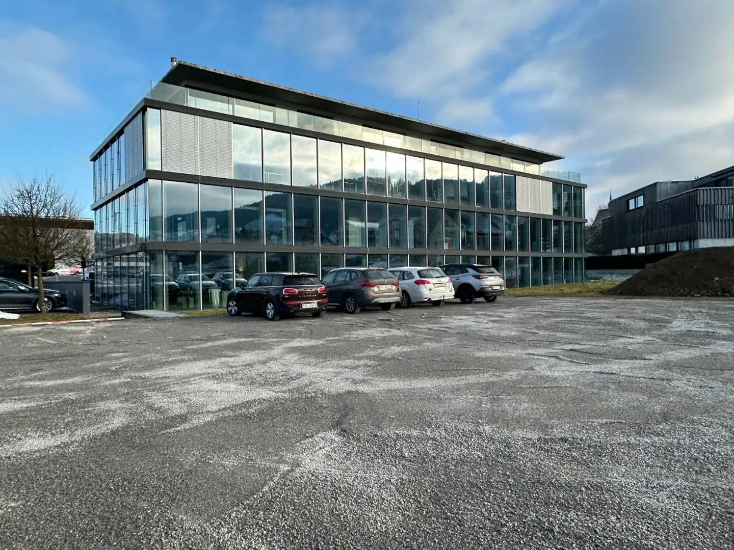 Espace de stationnement - Photo 3 sur 3