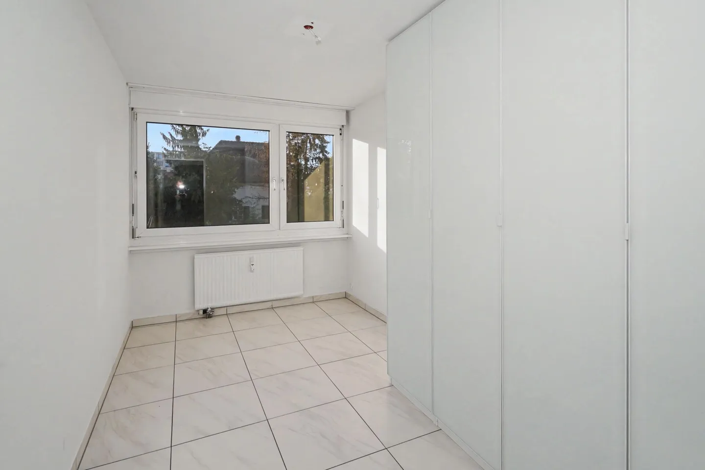 Appartement rénové de 3 pièces à Reinach - Photo 6 sur 8