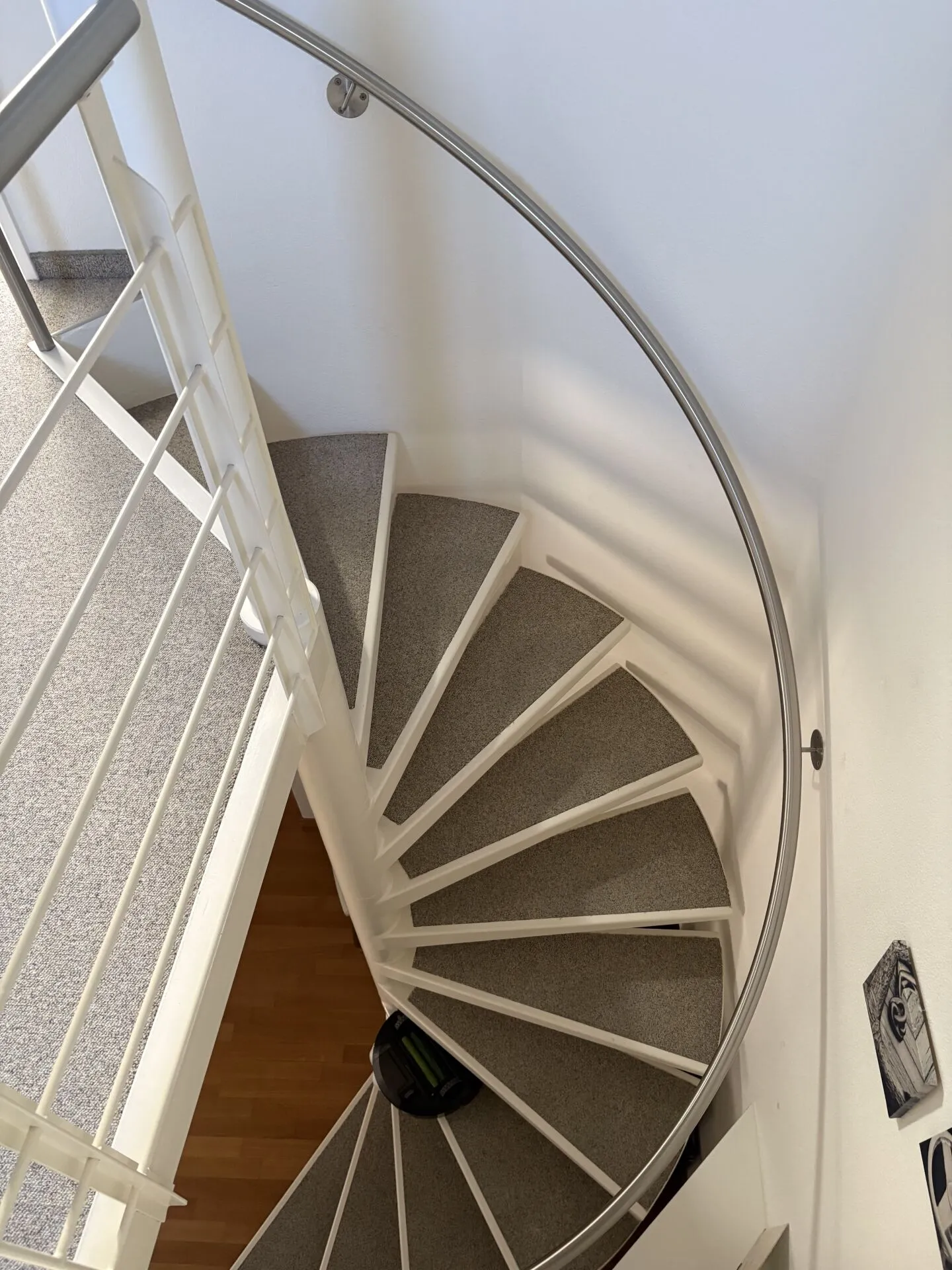 Appartement en duplex de 5,5 pièces avec beaucoup d'espace et de flexibilité dans un emplacement calme, à 5 minutes à pied de la gare de Bonstetten-Wettswil - Photo 6 sur 8