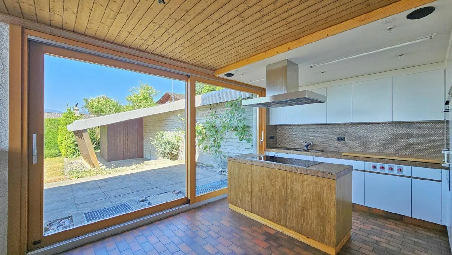 Spacious Single-Family Home in Prime Location with Stunning Views - Photo 7 of 22