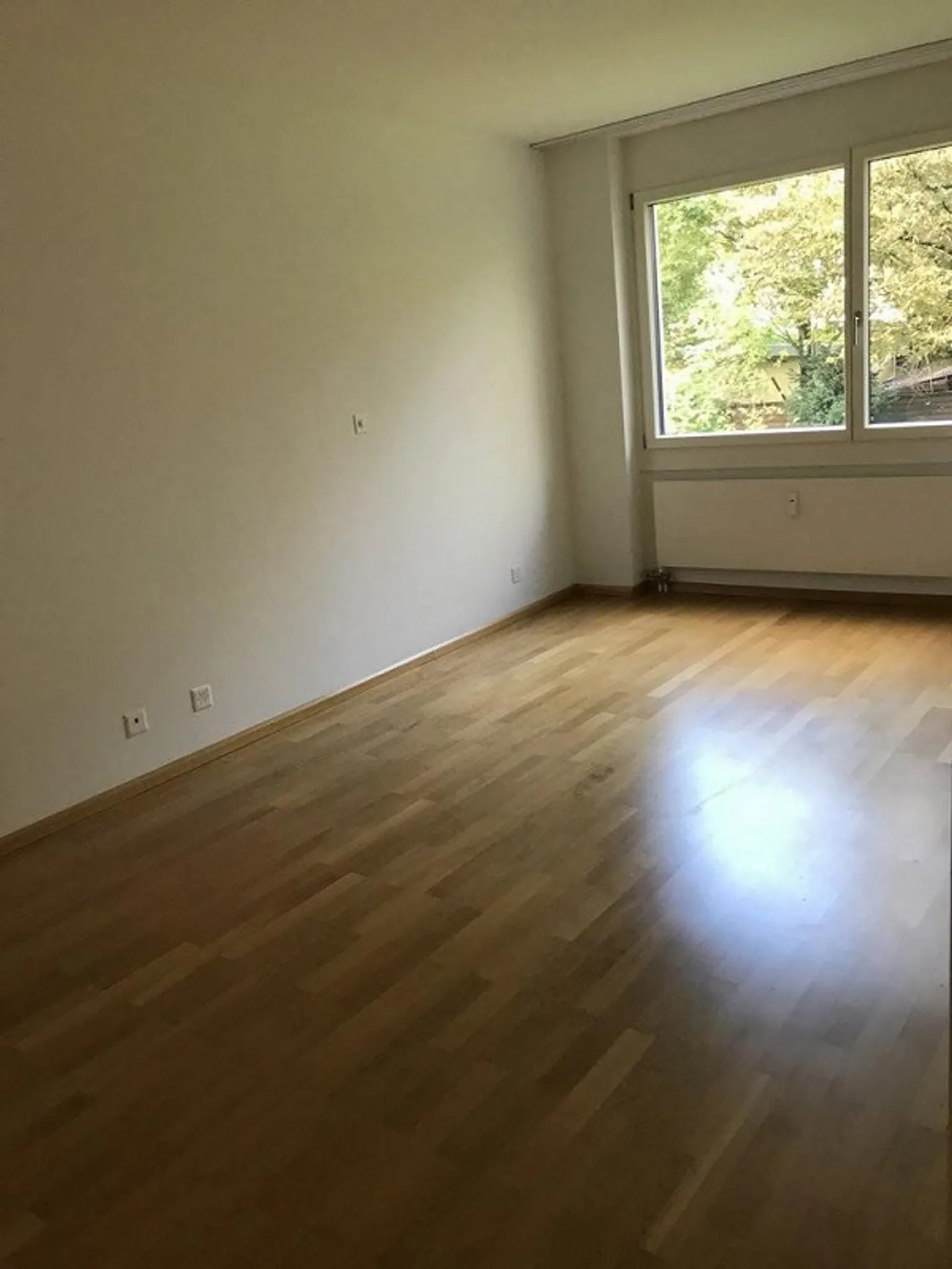 Spacious 2.5-room apartment in luxurious property - Photo 8 of 13