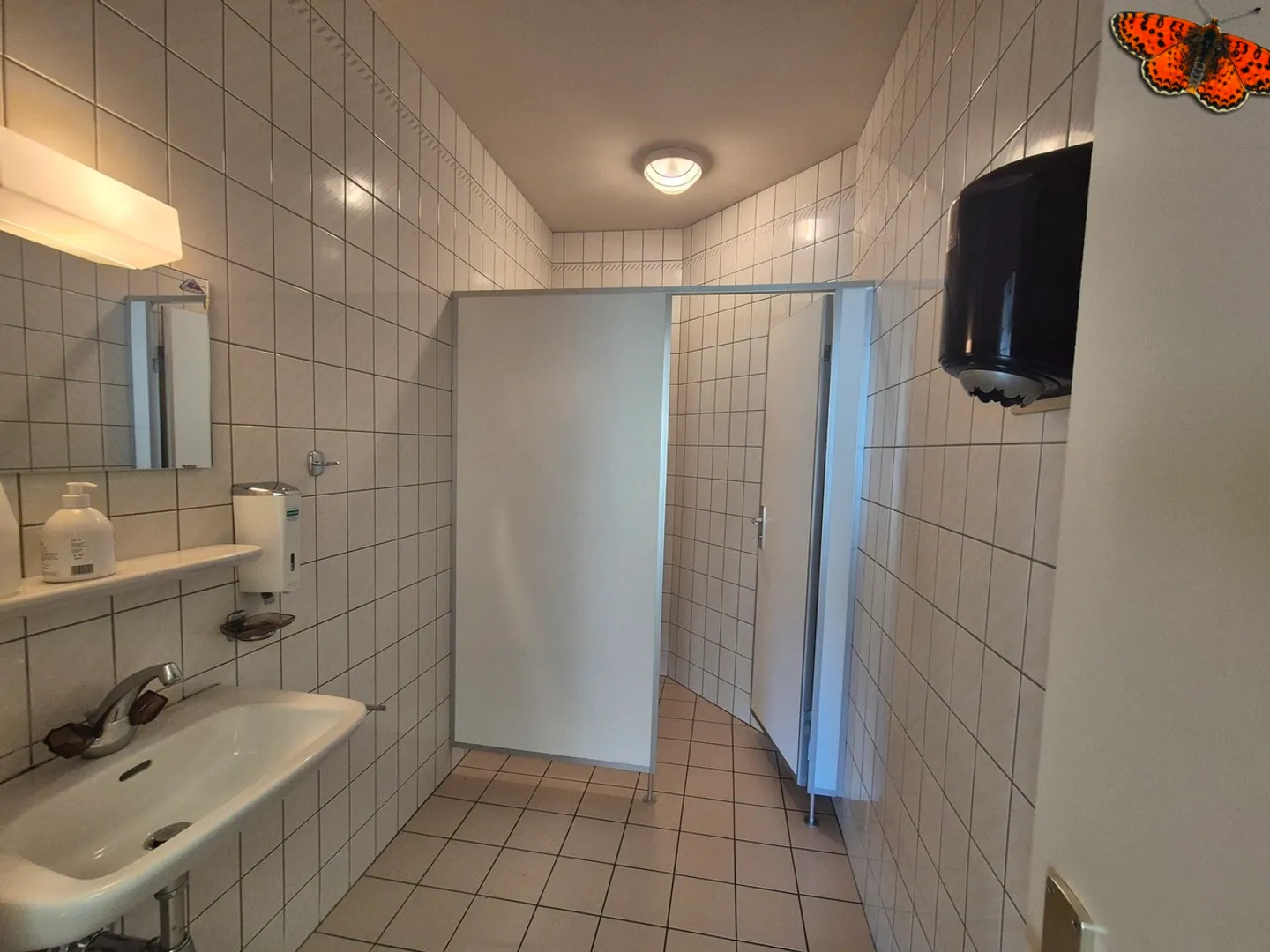 MAGNIFIKANTE GEWERBEFLÄCHE VON 236m² - Foto 8 von 10