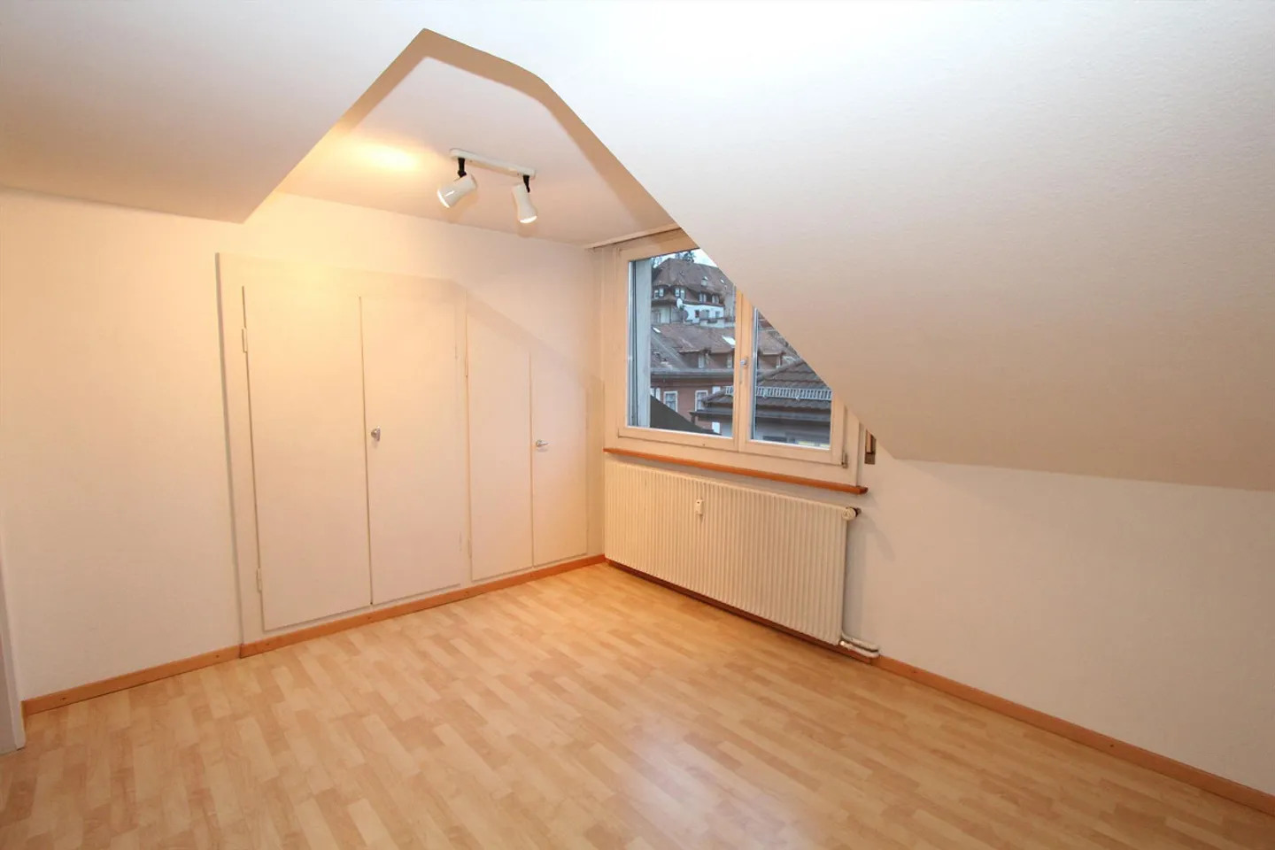 Grosszügige Dachwohnung - Foto 6 von 6