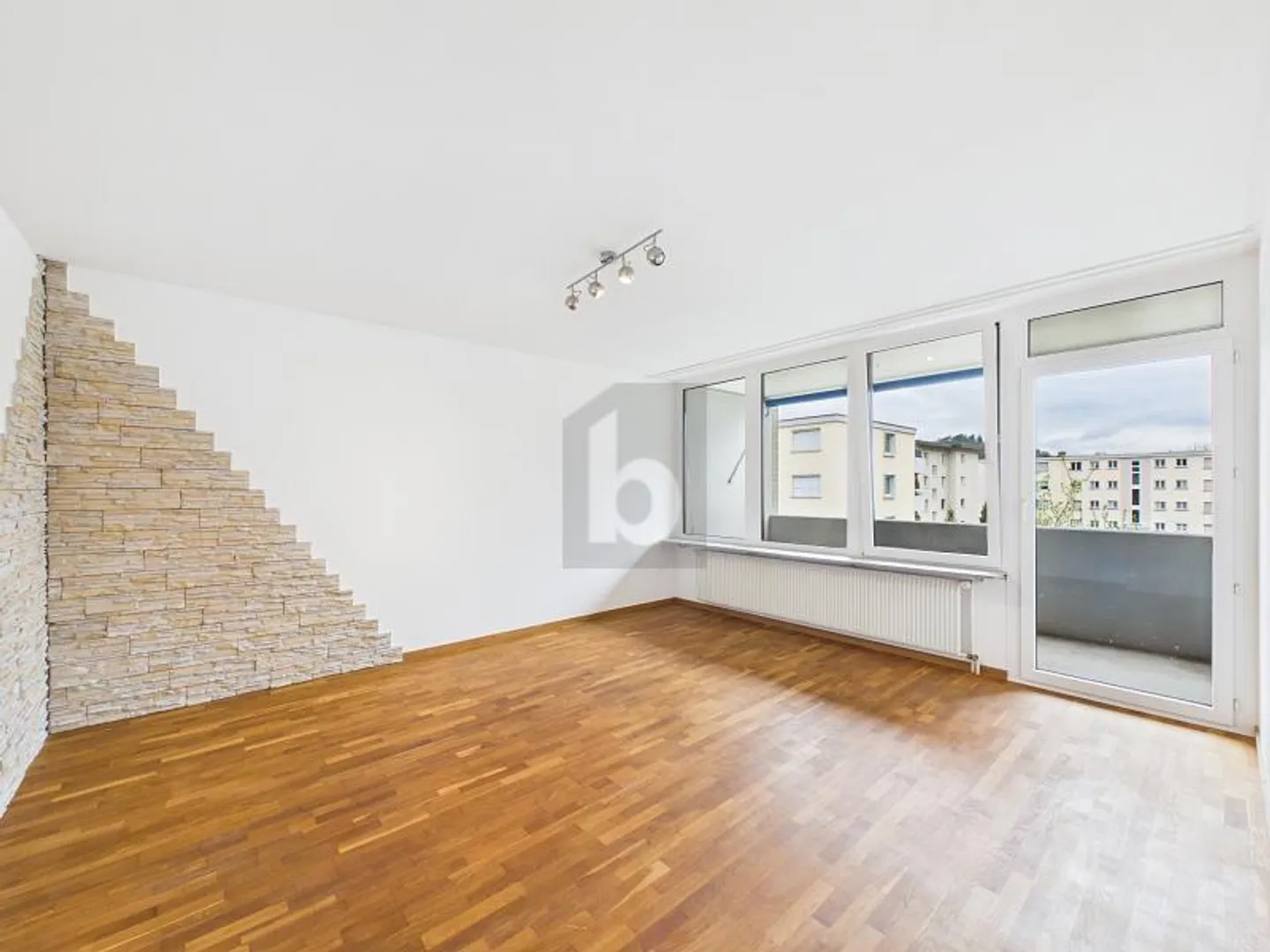 Sonnige Wohnung mit Weitsicht - Foto 1 von 6