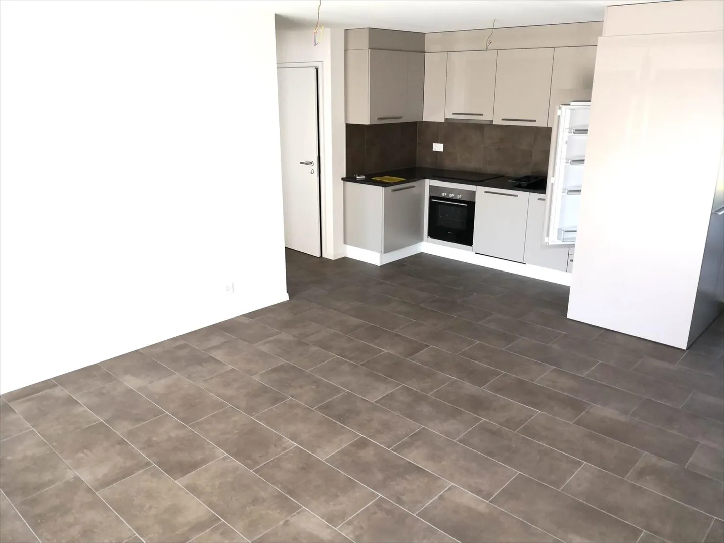 Appartement 2,5 pces au 1er étage à Chavannes-près-Renens - Photo 2 sur 7