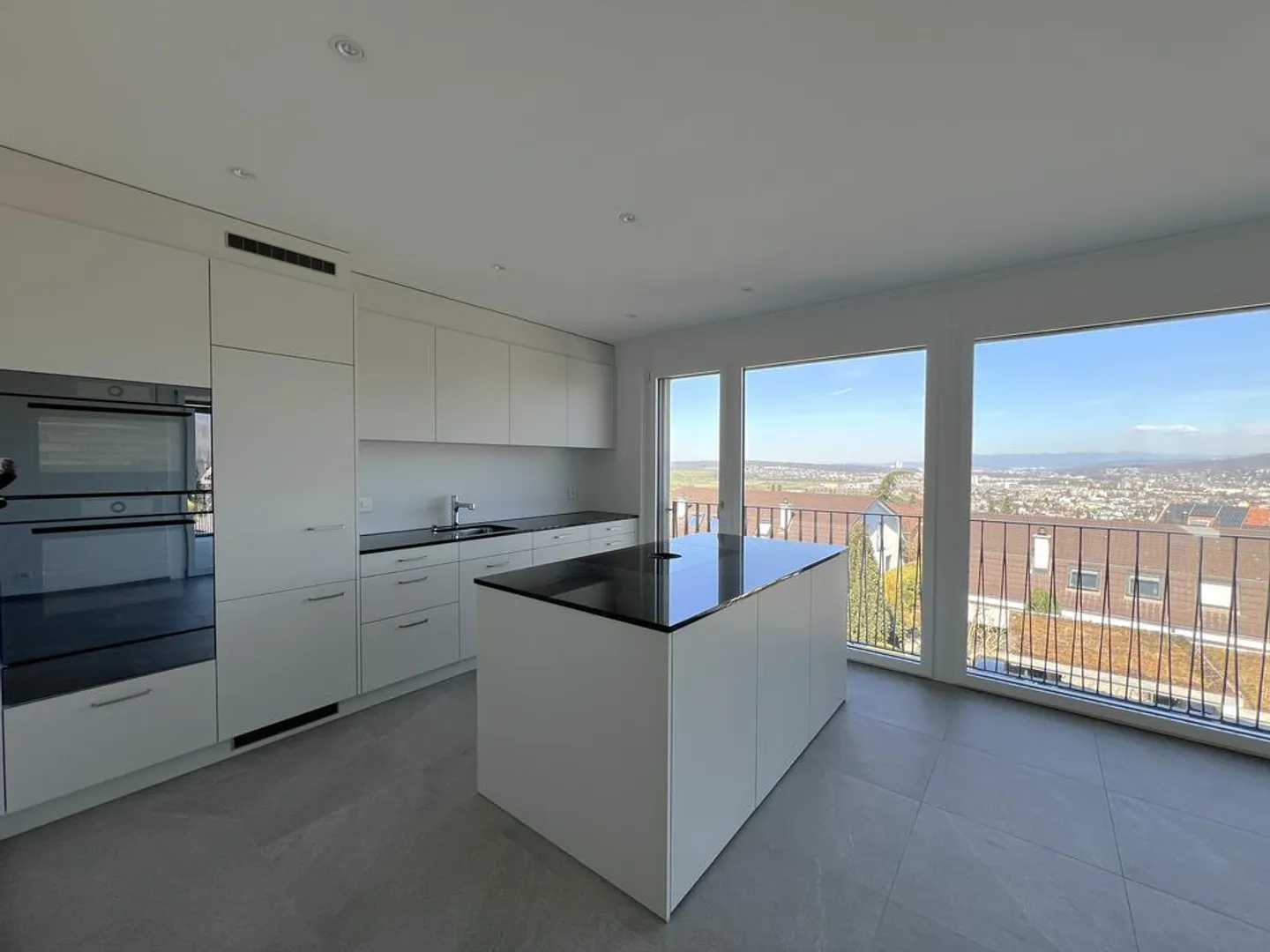 Appartement de 4,5 pièces de rêve à Pfeffingen! - Photo 3 sur 12