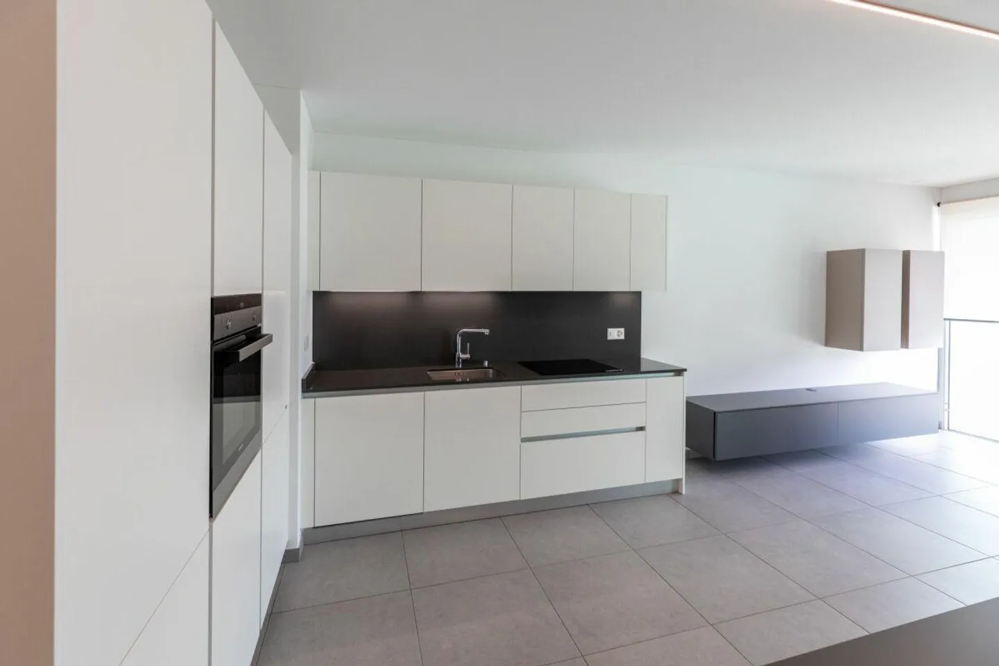 Nouveau bâtiment, 3,5 pièces avec grande terrasse - Photo 4 sur 11