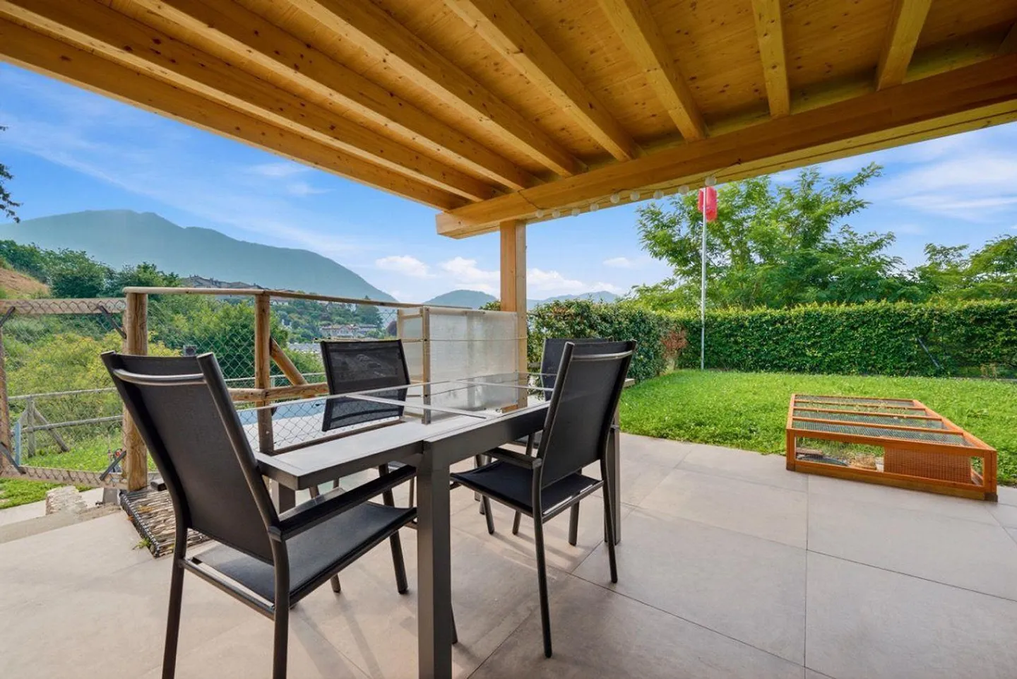 Villa Contemporaine Élégante avec Grand Jardin, Piscine et Terrasses... - Photo 4 sur 11