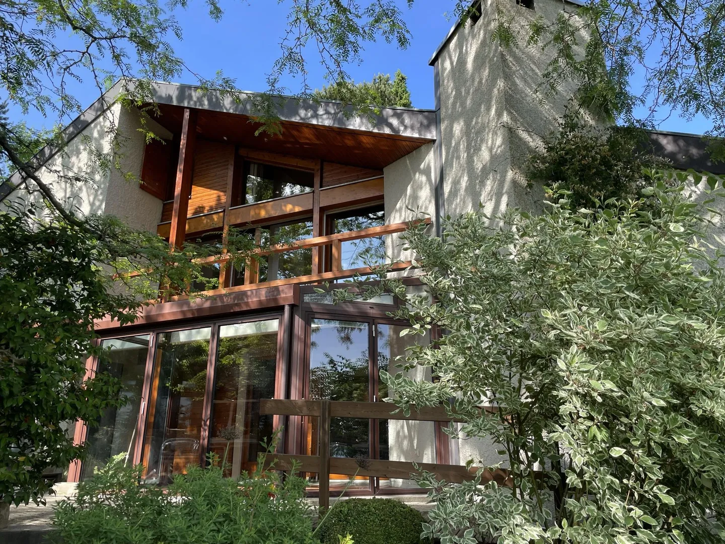 Stunning Villa with Lake View - Photo 15 of 21