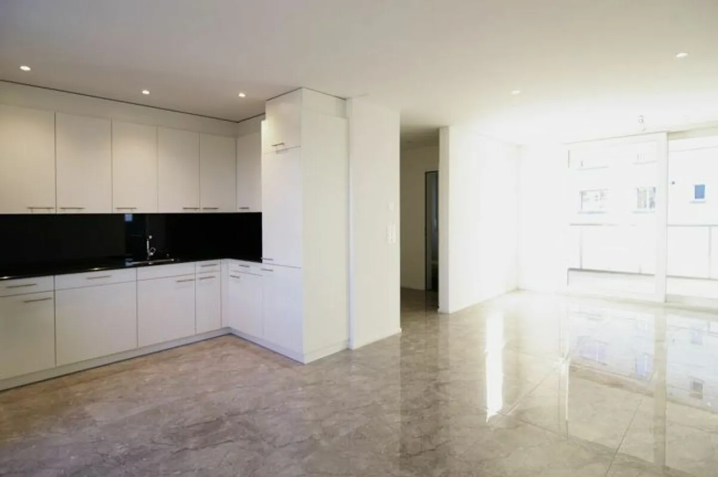 Appartamento moderno 3.5 locali - Foto 1 di 10