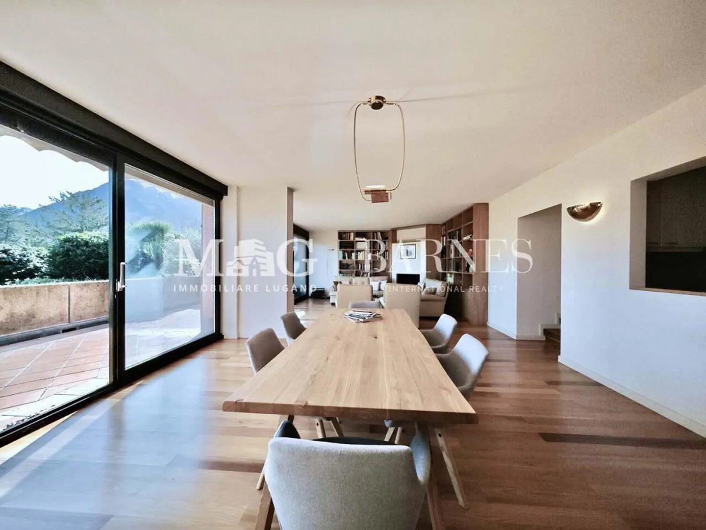 Appartamento Elegante con Giardino - Foto 2 di 12