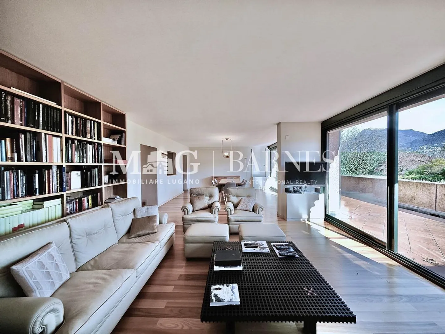 Appartamento Elegante con Giardino - Foto 6 di 12