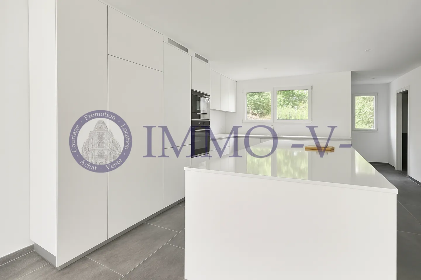 Casa familiare moderna di 160 m² con terrazze e soffitte convertite - Foto 3 di 12