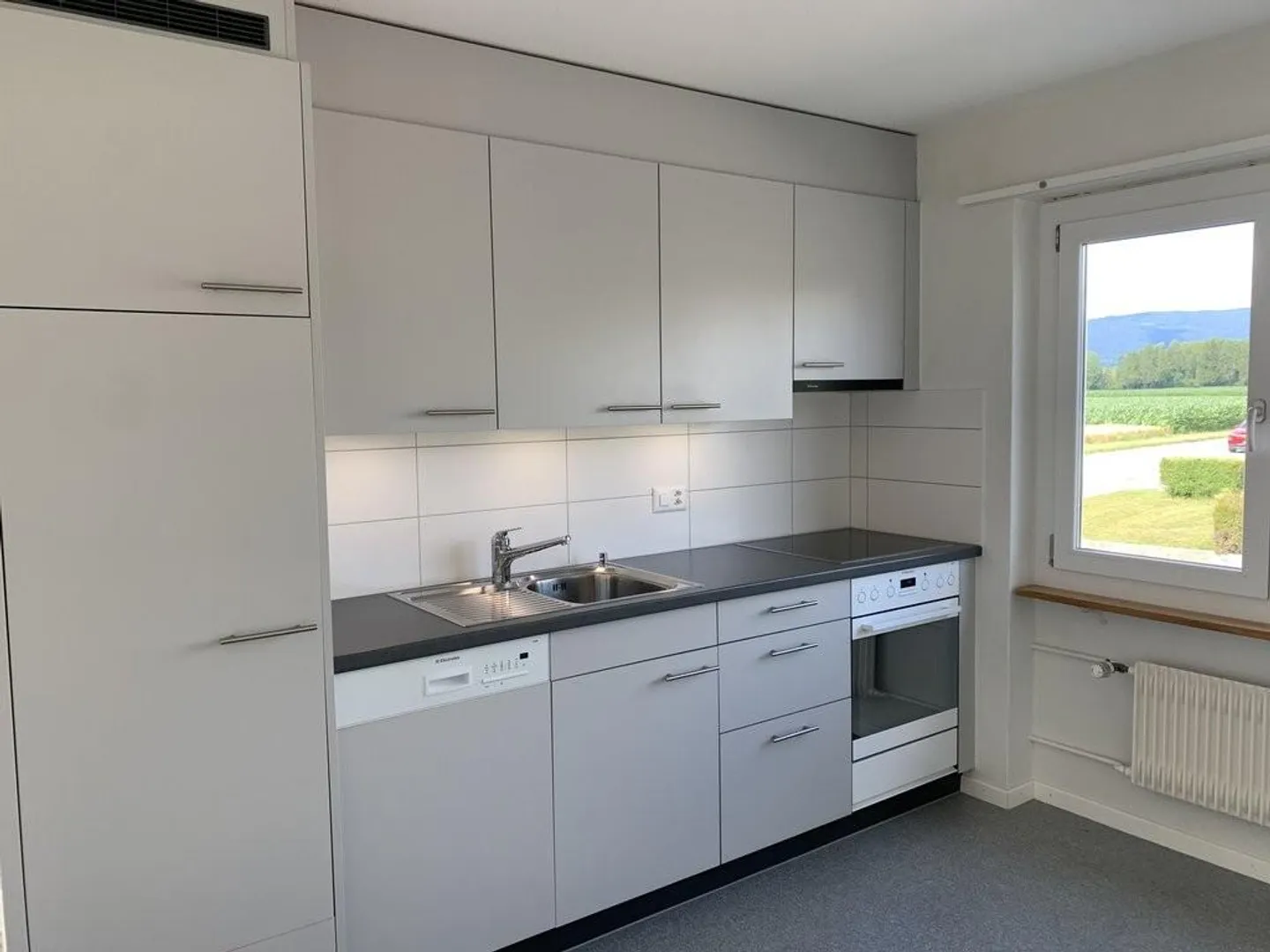 Spacious Apartment in Seeland! - Photo 3 of 12