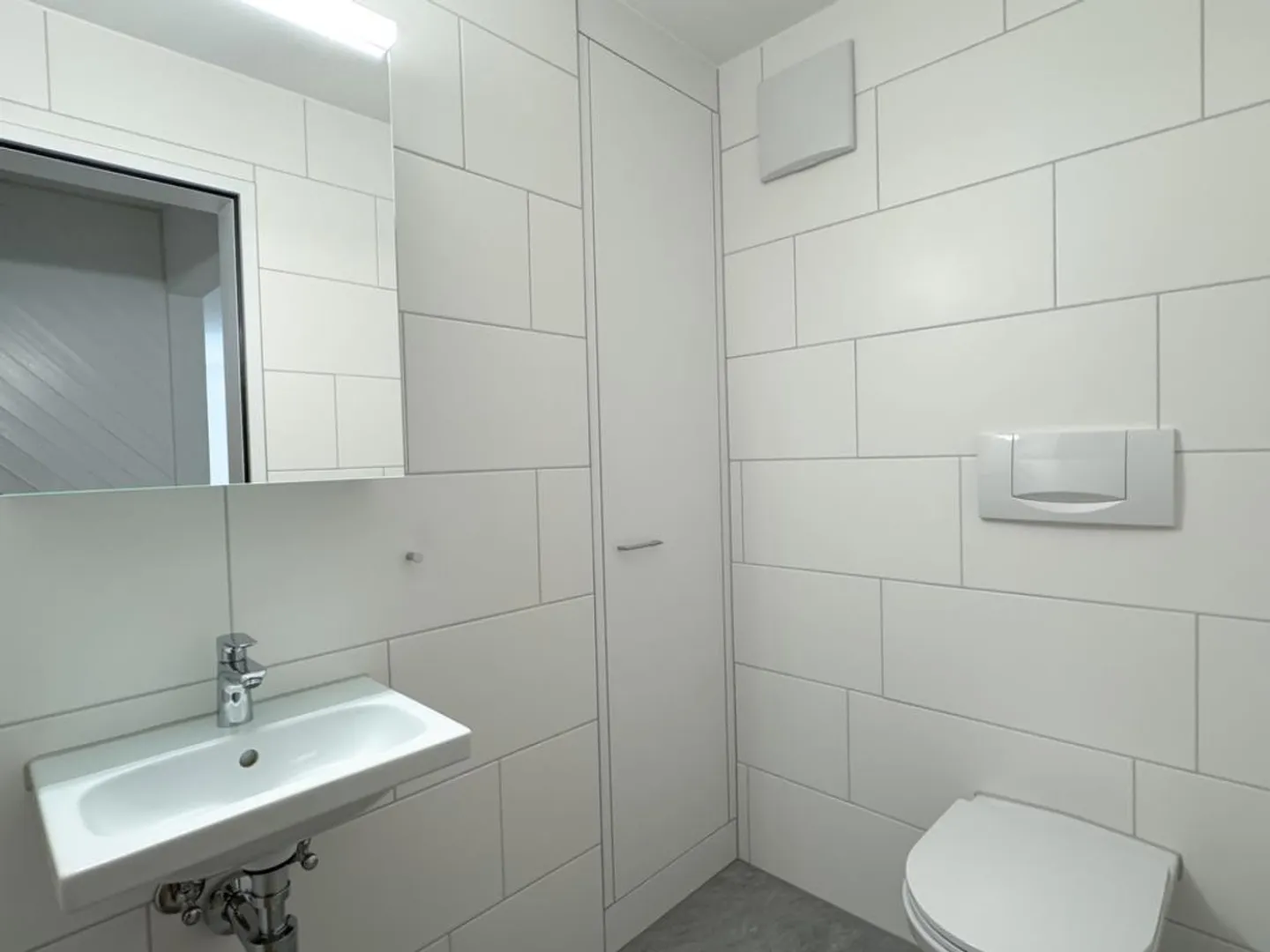 Renovated apartment in a child-friendly environment - Photo 2 of 9