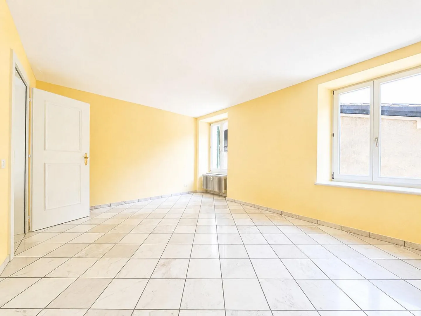 APPARTEMENT SPACIEUX DE 2 PIÈCES À LOUER DANS LE CENTRE HISTORIQUE D'AGRA - Photo 5 sur 9