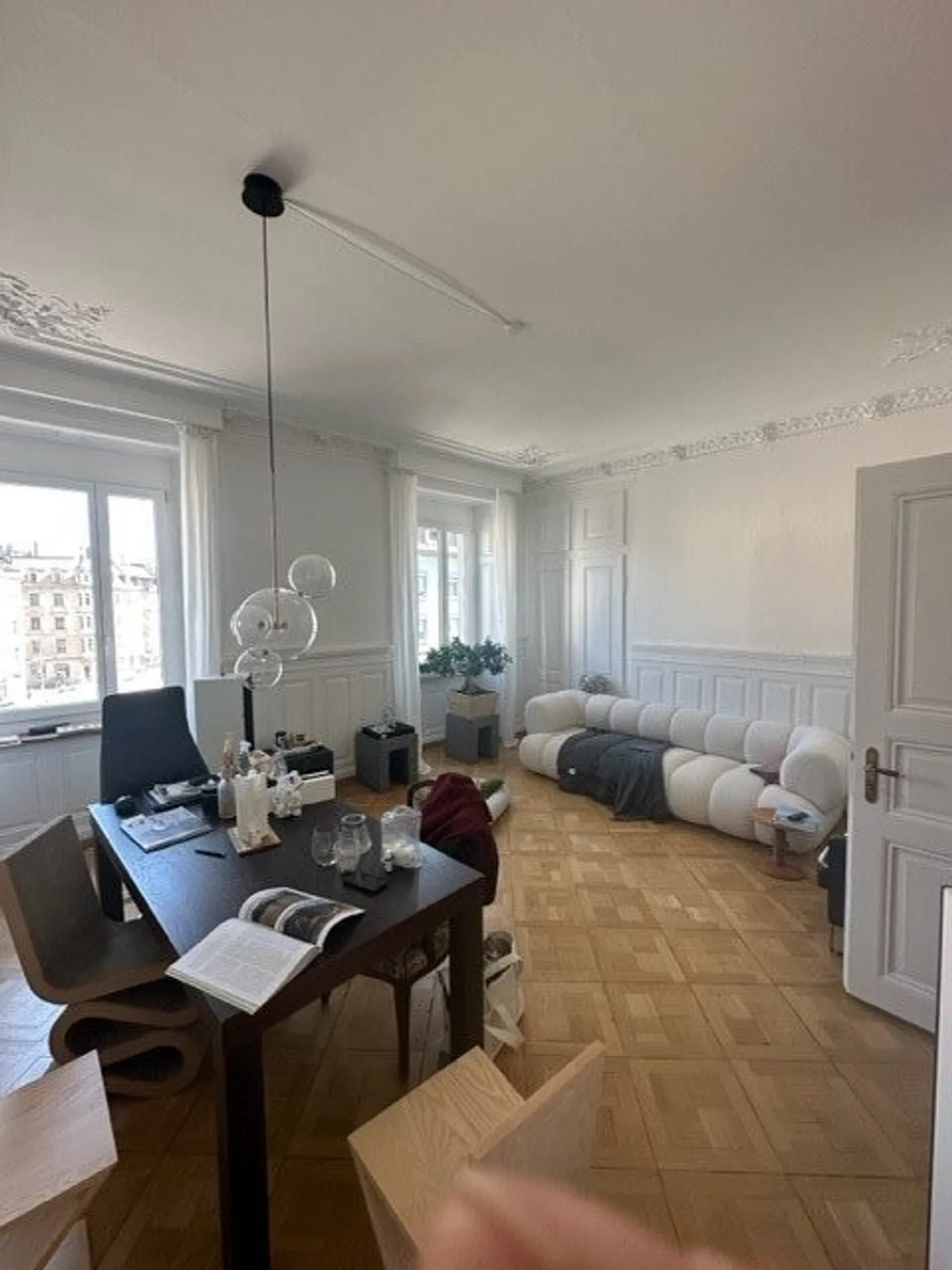 Charming 3-Room Apartment in Zurich - Photo 2 of 7