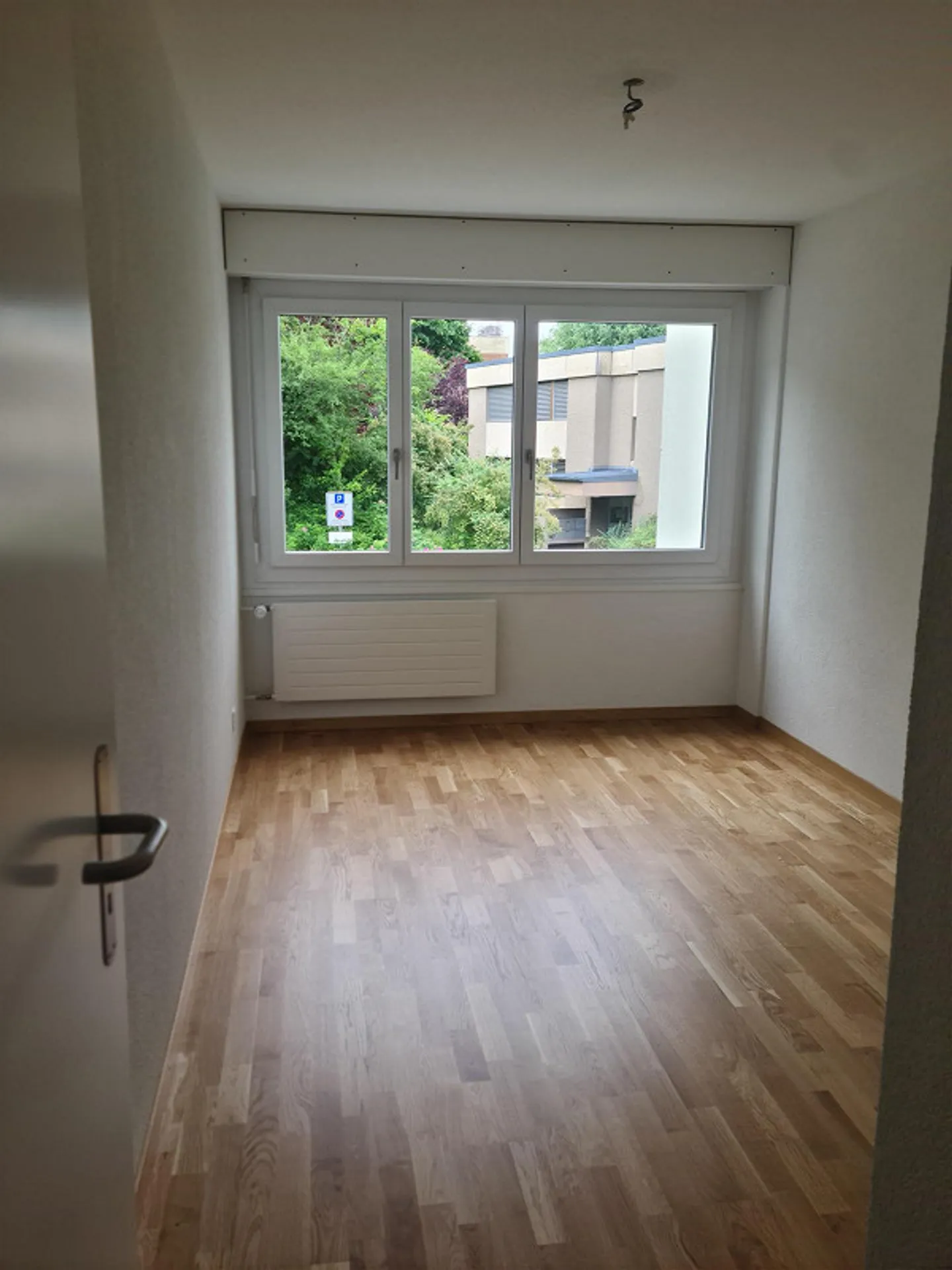 Renovated 3.5-room apartment on the mezzanine floor - Photo 7 of 9
