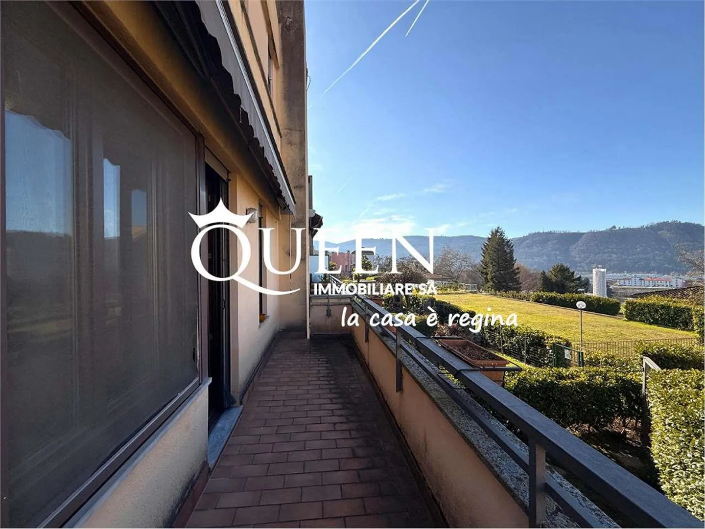 Eck-Reihenhaus mit Garten & Pool - Foto 12 von 13