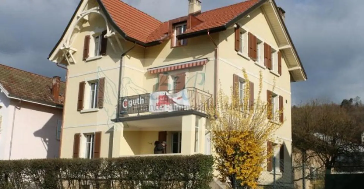 Renovierte Wohnung in Peseux - Foto 1 von 13